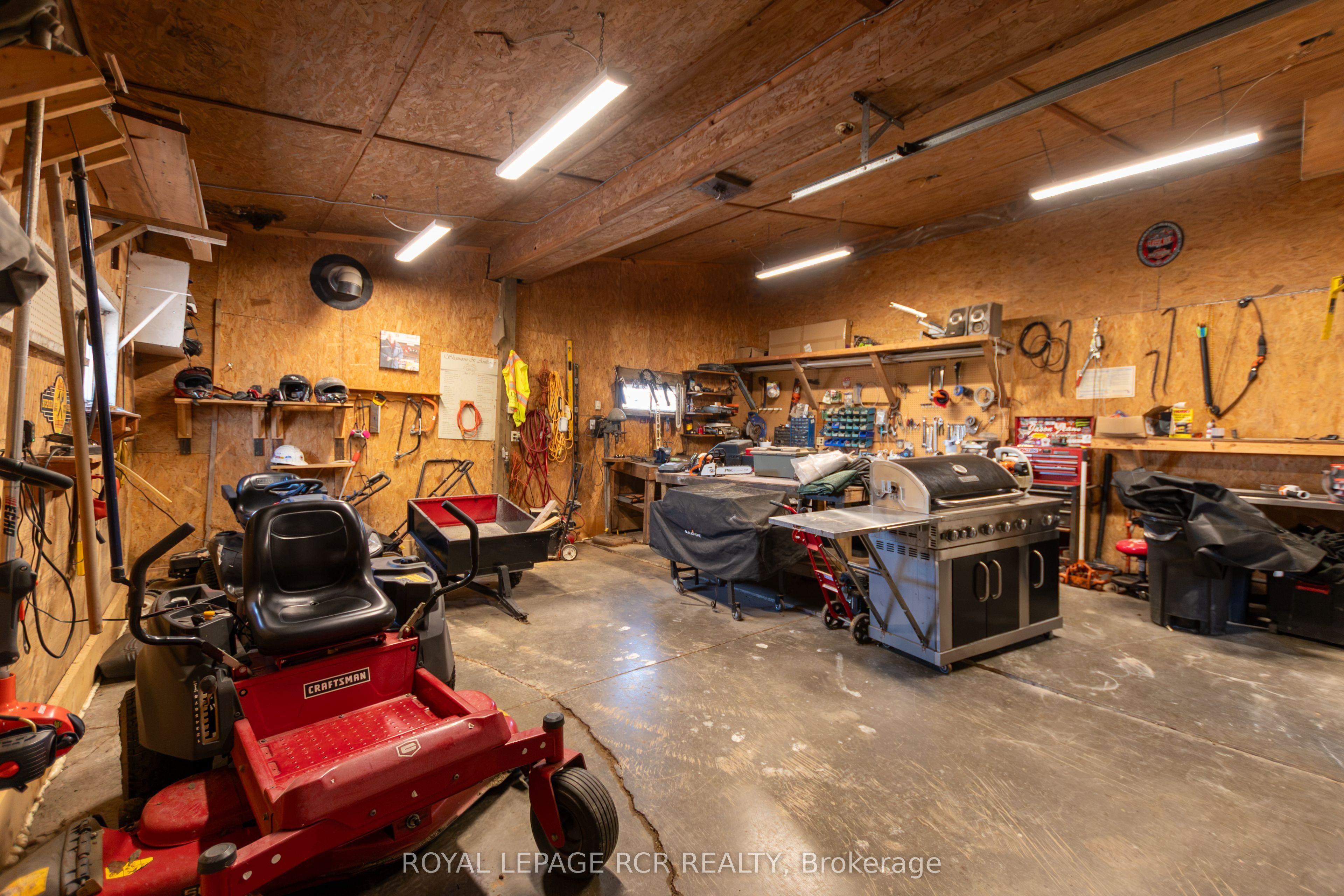 243067 5th Side Road Property Photo 44