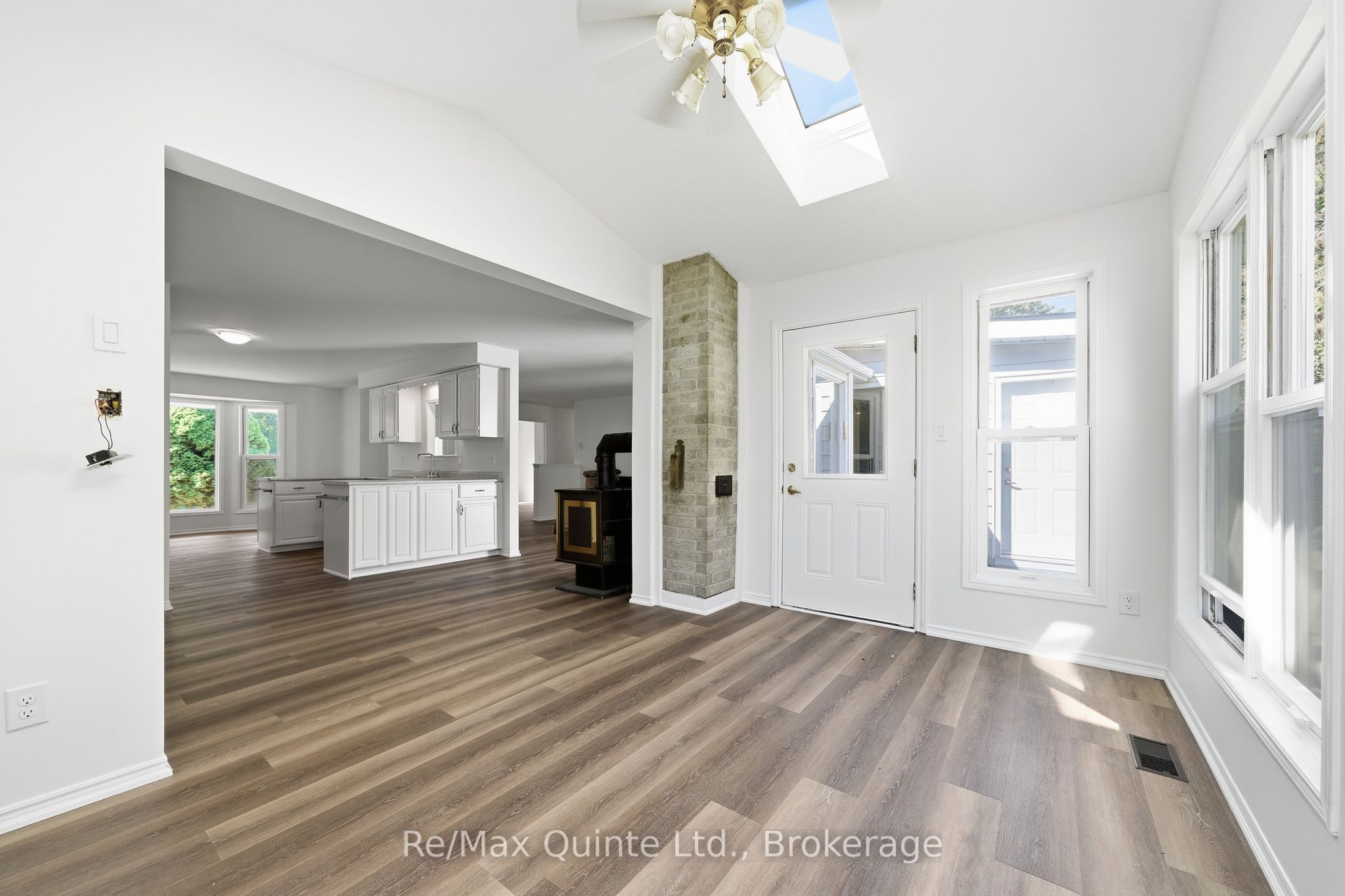 1076 Massassauga Road Property Photo 18