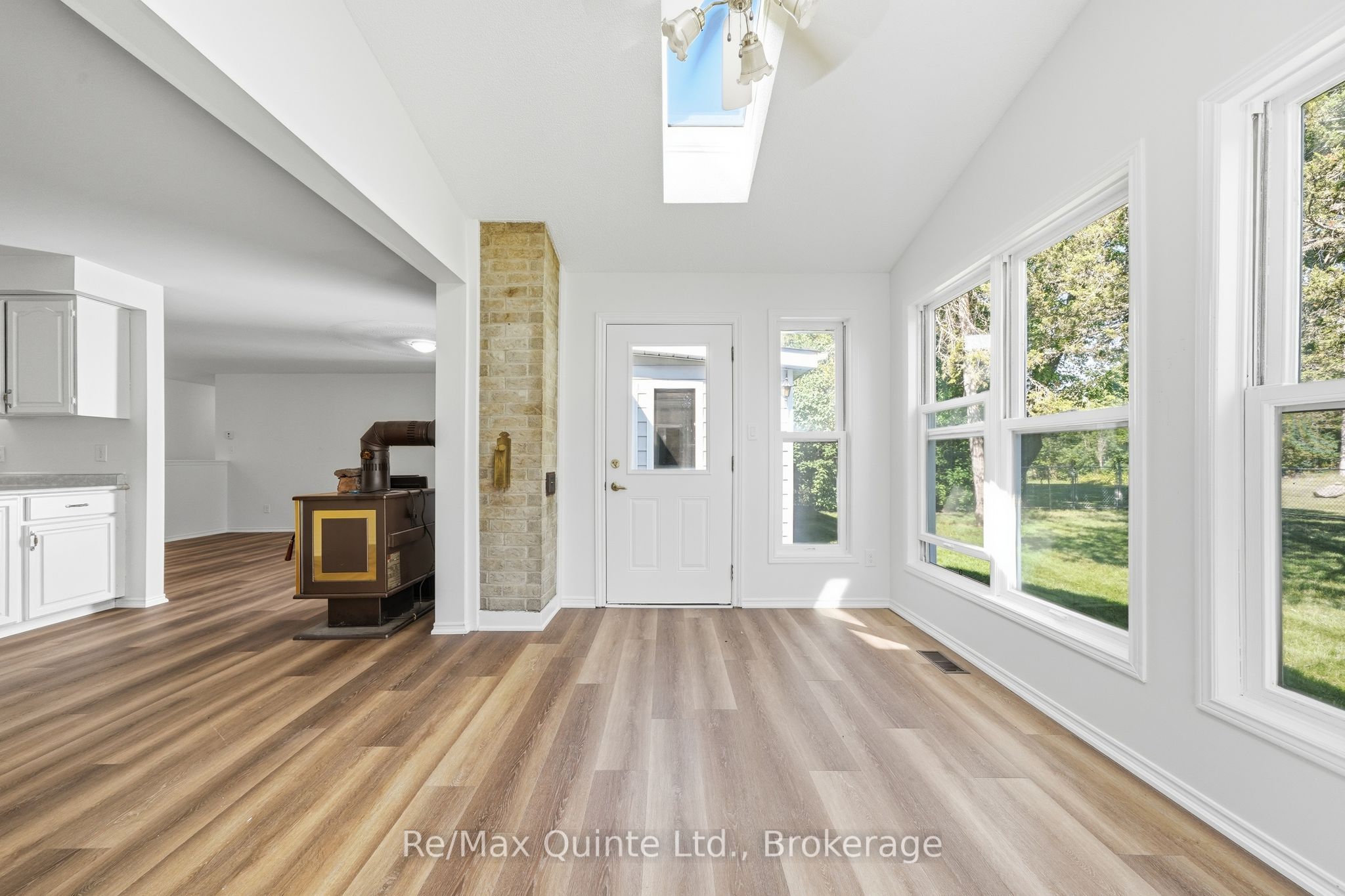 1076 Massassauga Road Property Photo 19