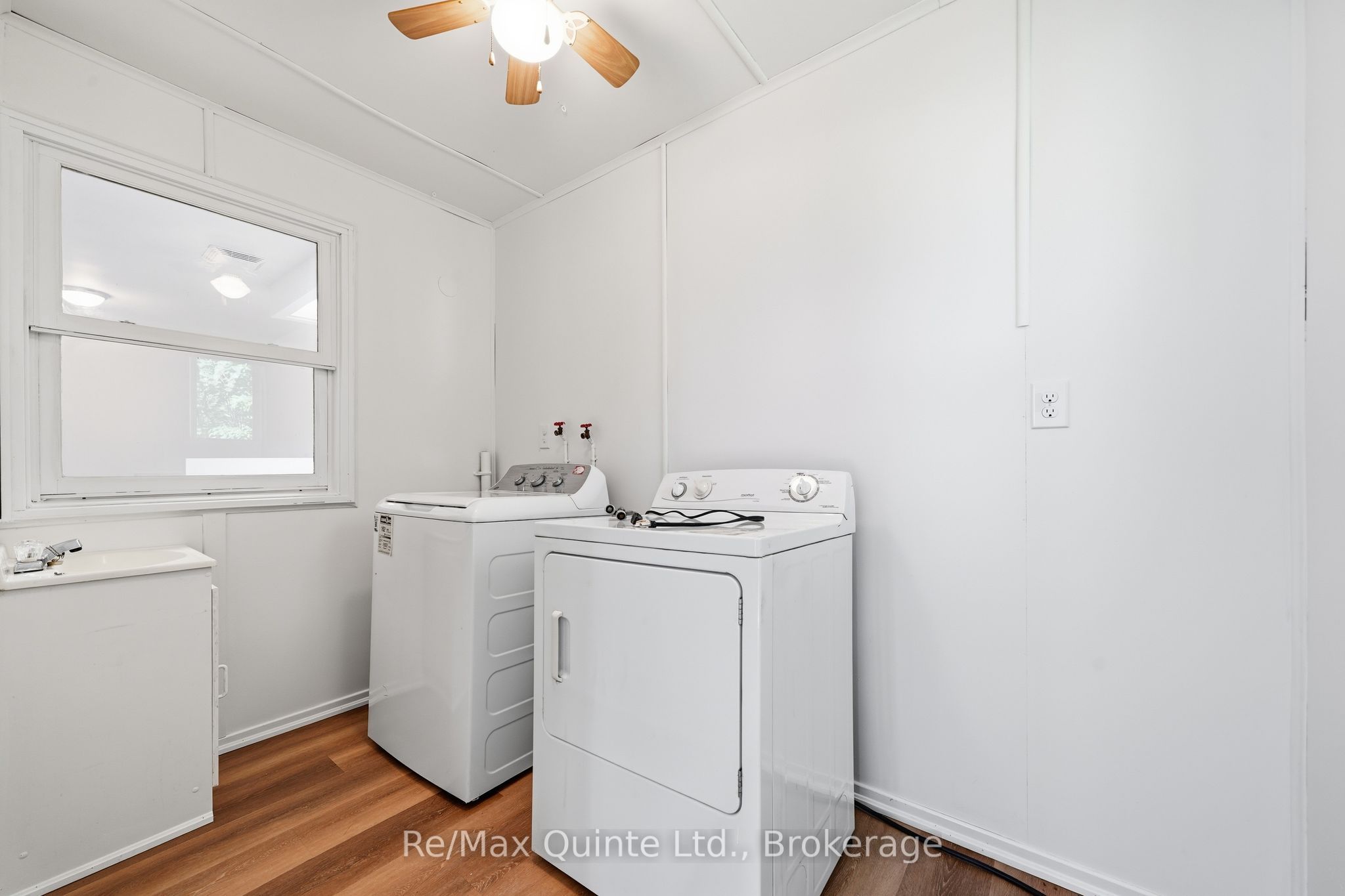 1076 Massassauga Road Property Photo 28