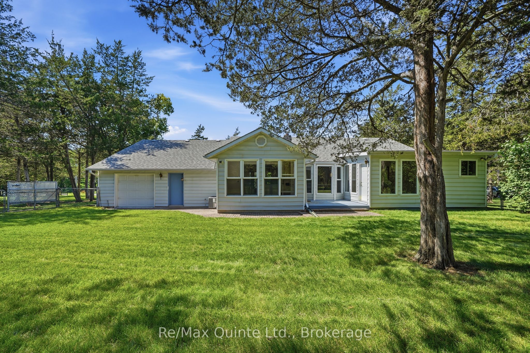 1076 Massassauga Road Property Photo 40