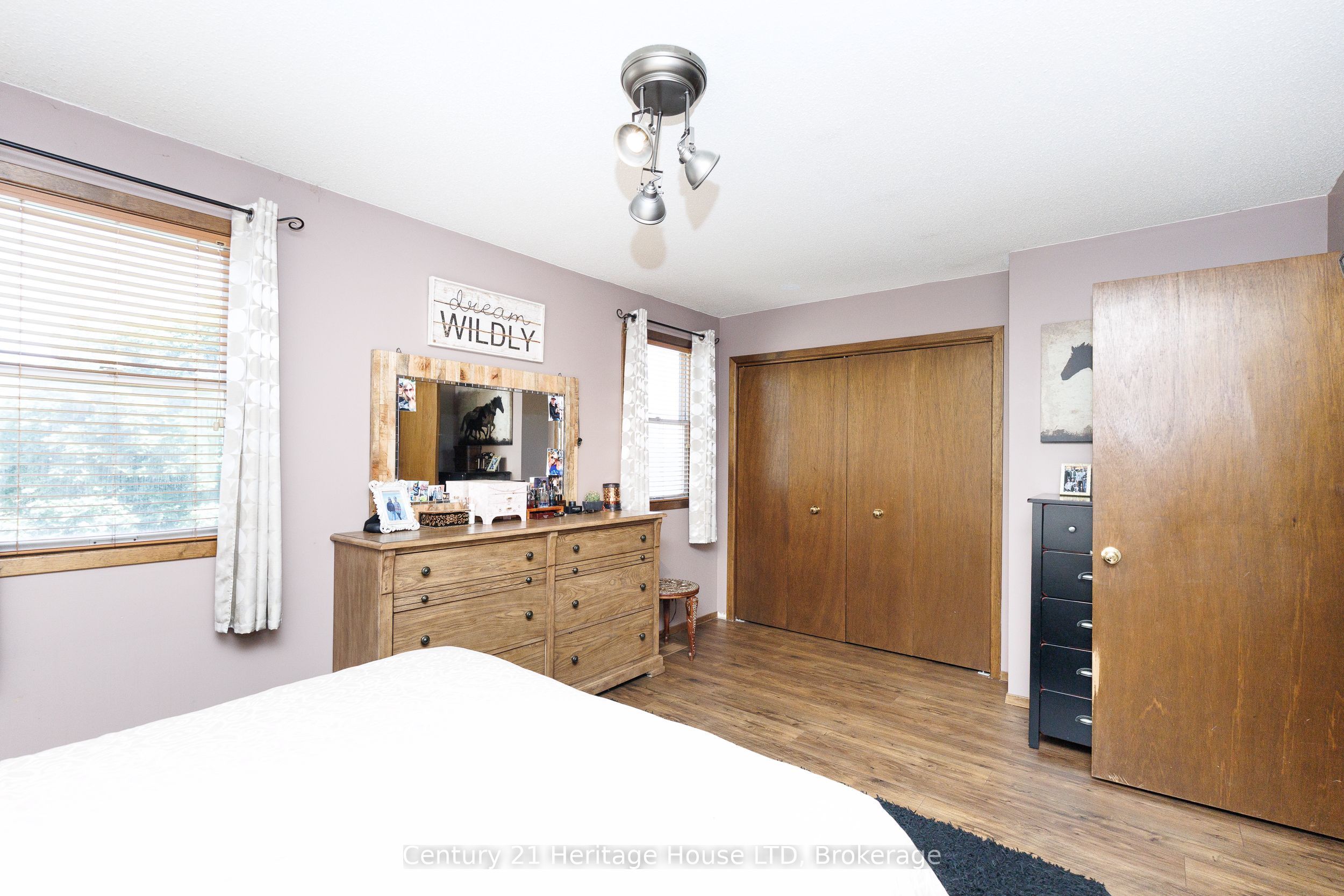 6477 Malibu Drive Property Photo 17