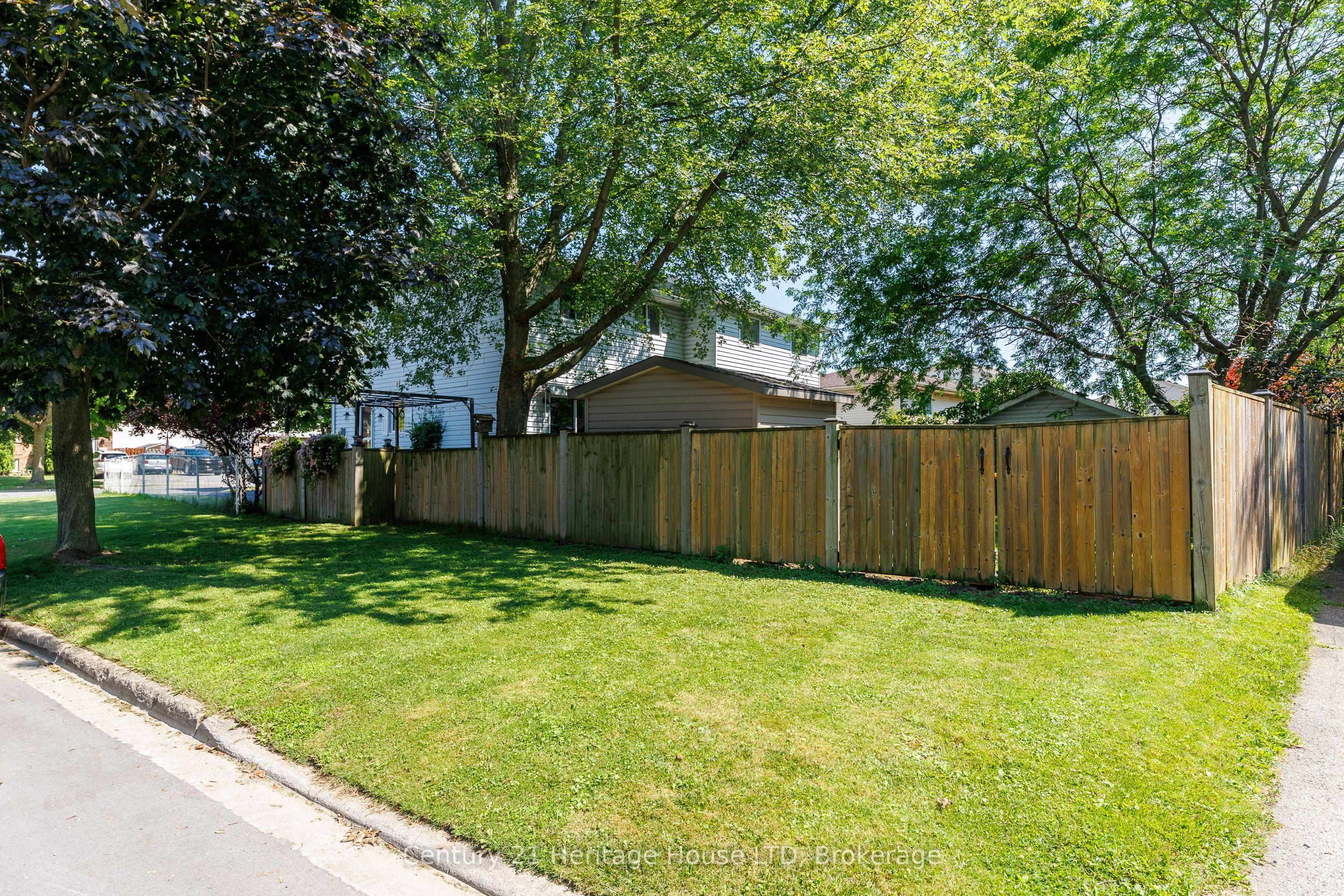 6477 Malibu Drive Property Photo 38