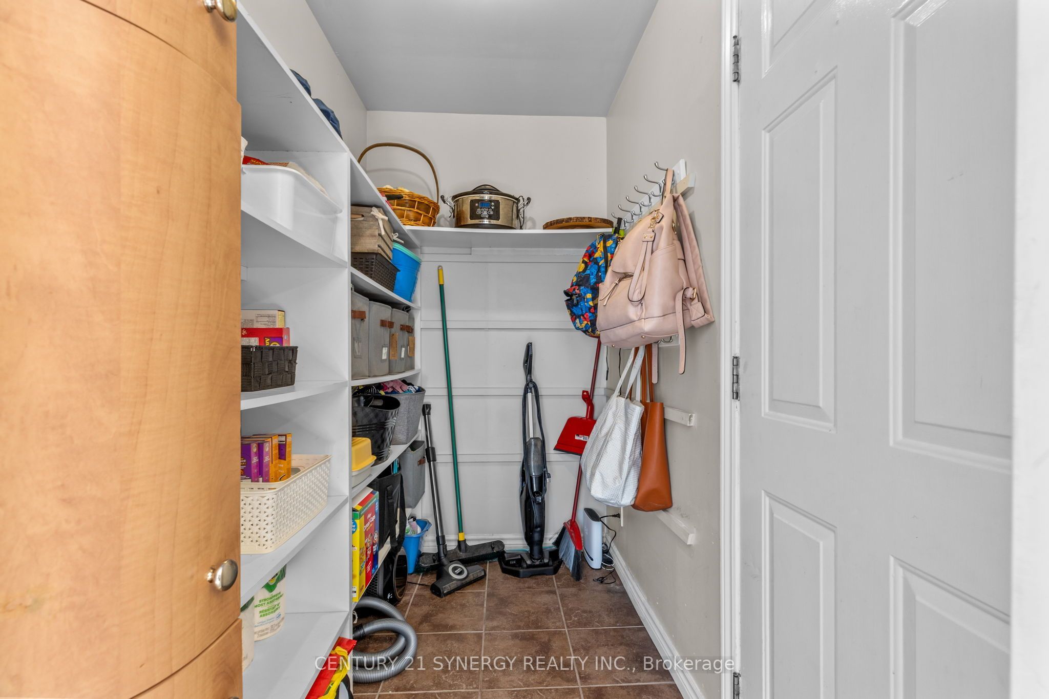 19 Promenade Boulevard Property Photo 8