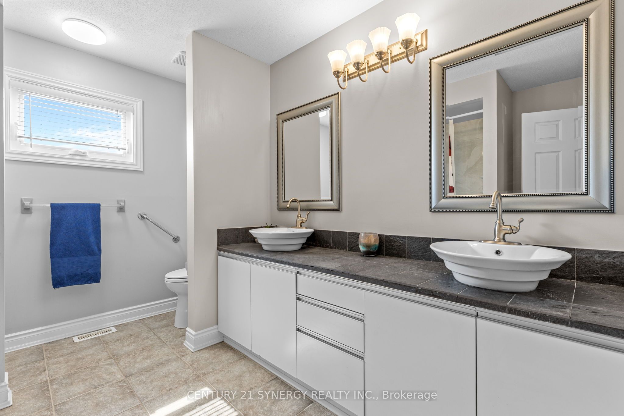 19 Promenade Boulevard Property Photo 25