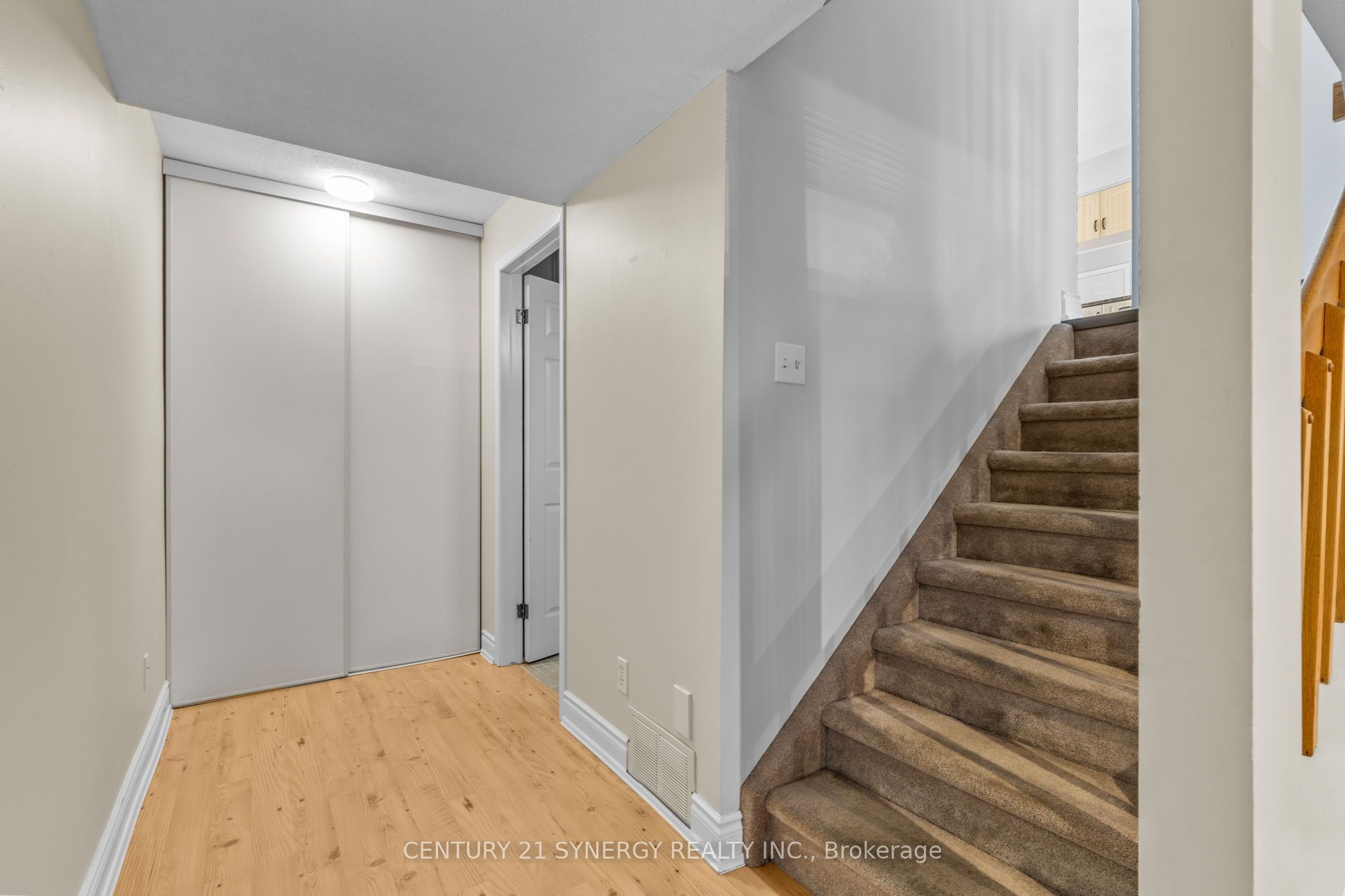 19 Promenade Boulevard Property Photo 28