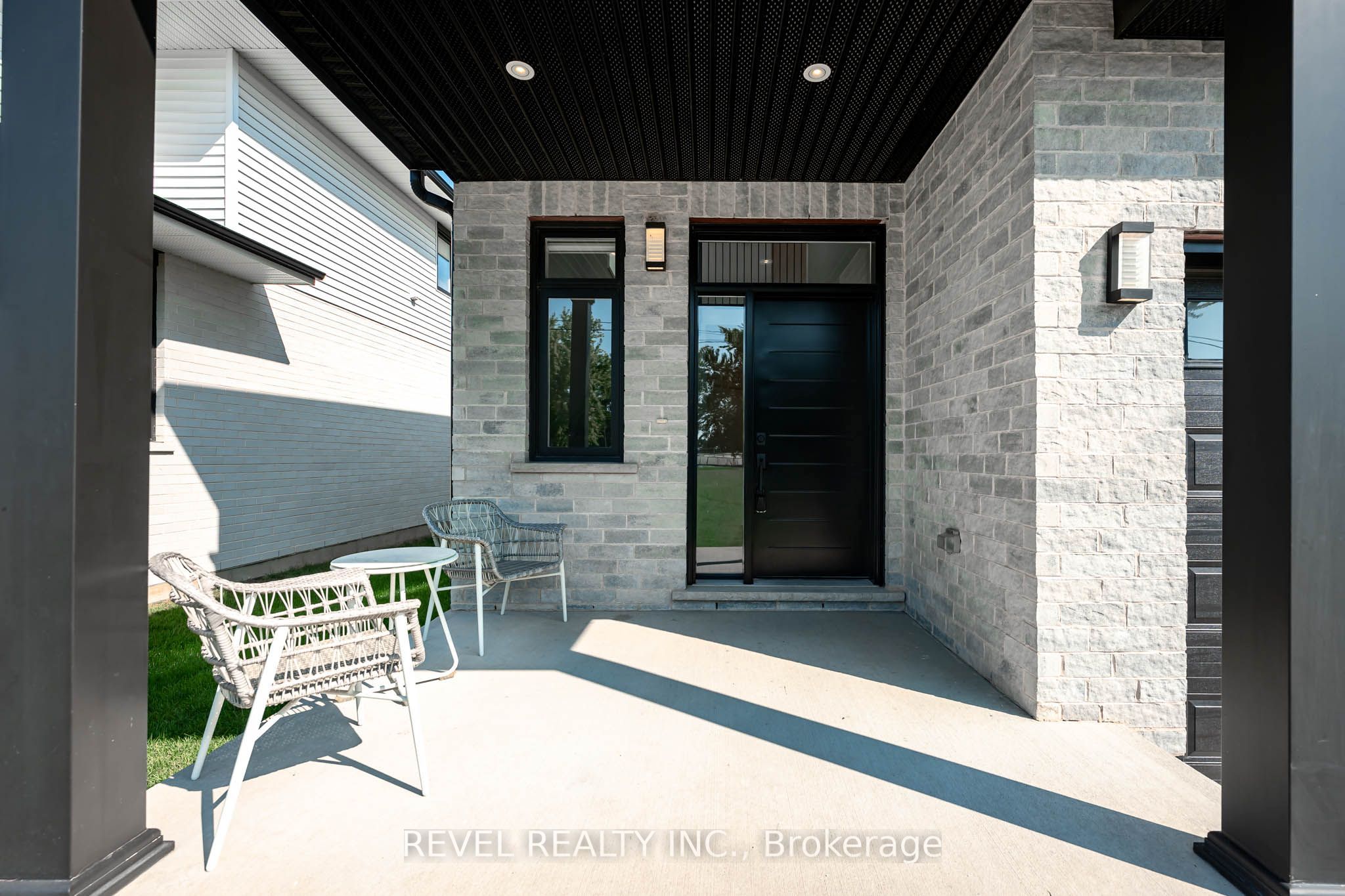 18 School Road Property Photo 5