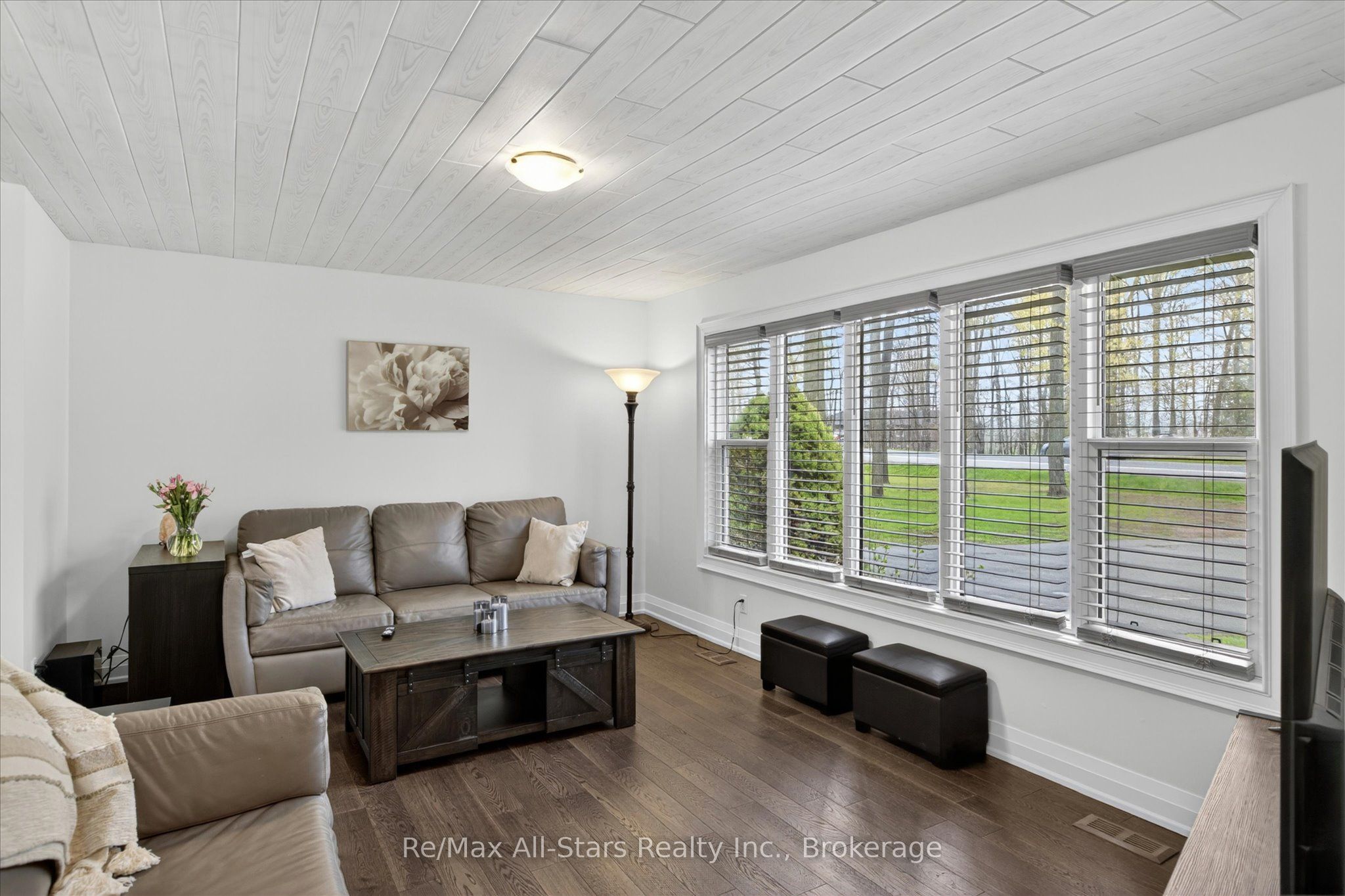 1558 Highway 7a Property Photo 12