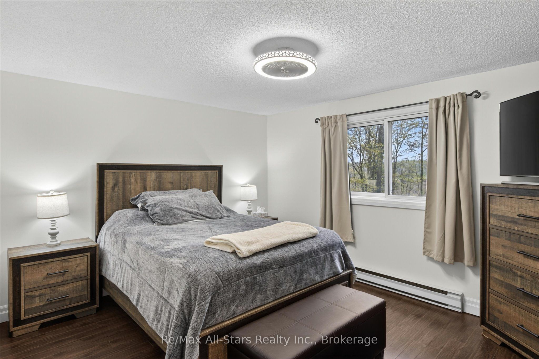 1558 Highway 7a Property Photo 14