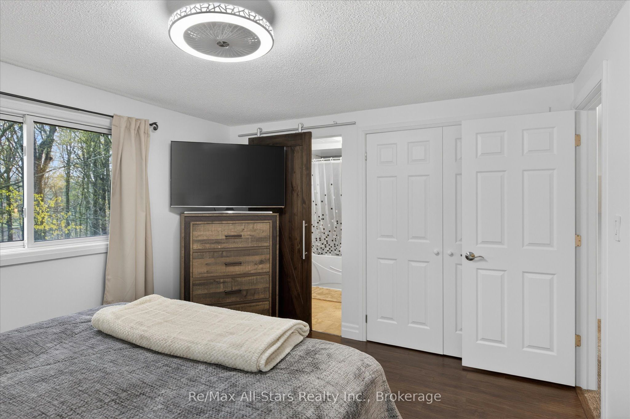1558 Highway 7a Property Photo 15