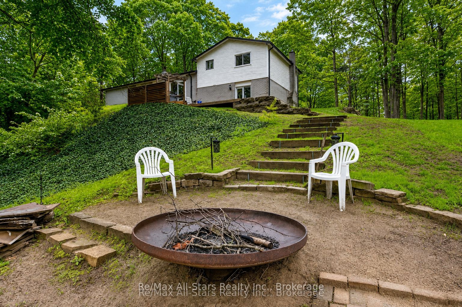 1558 Highway 7a Property Photo 33