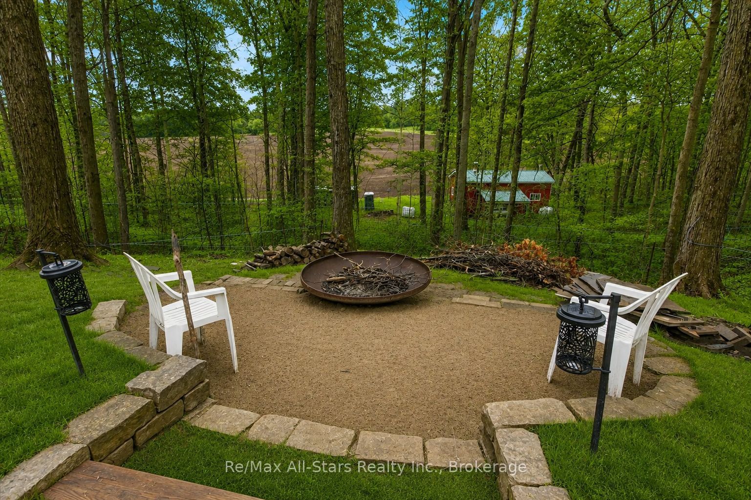 1558 Highway 7a Property Photo 34