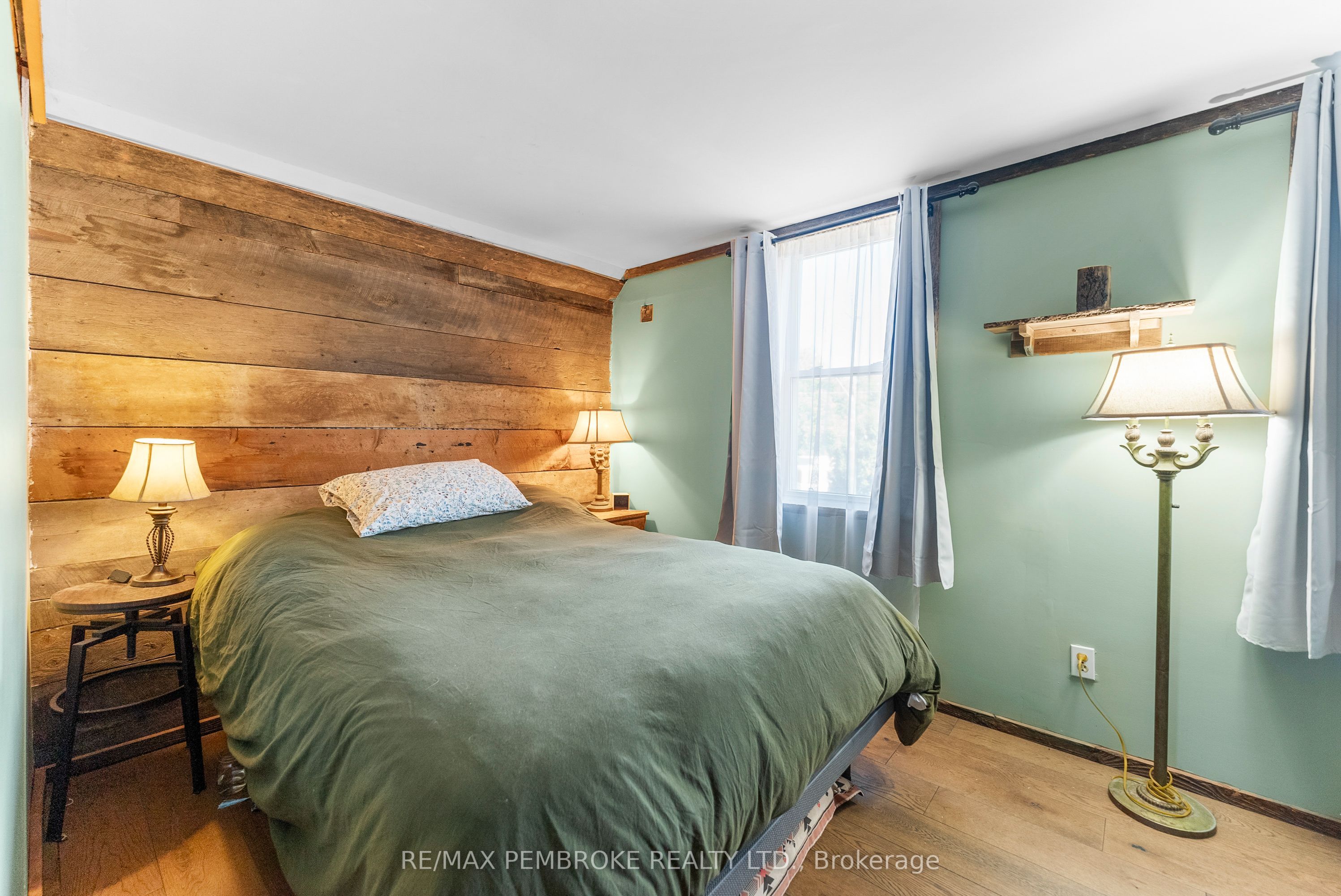 570 Eganville Road Property Photo 28