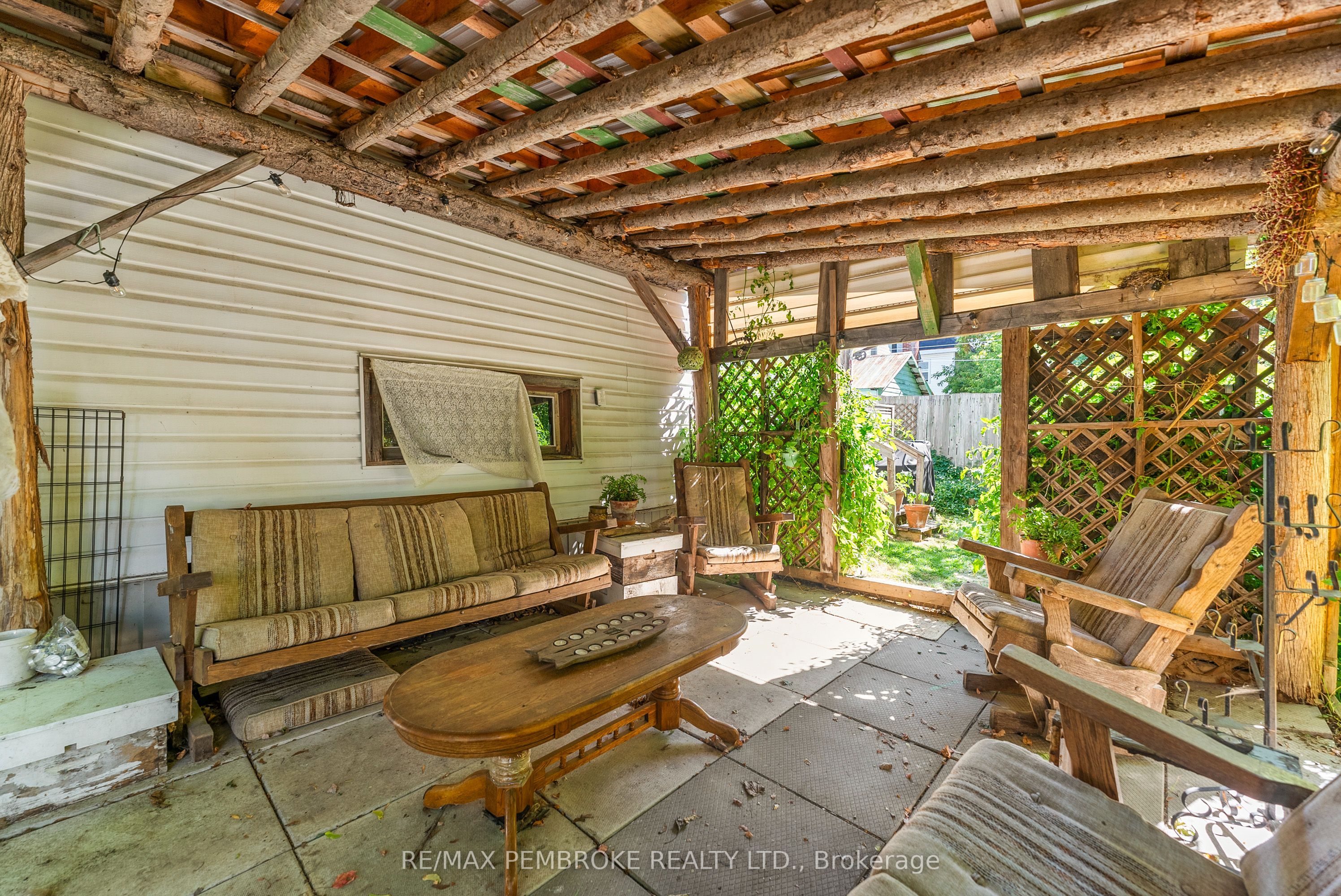 570 Eganville Road Property Photo 37
