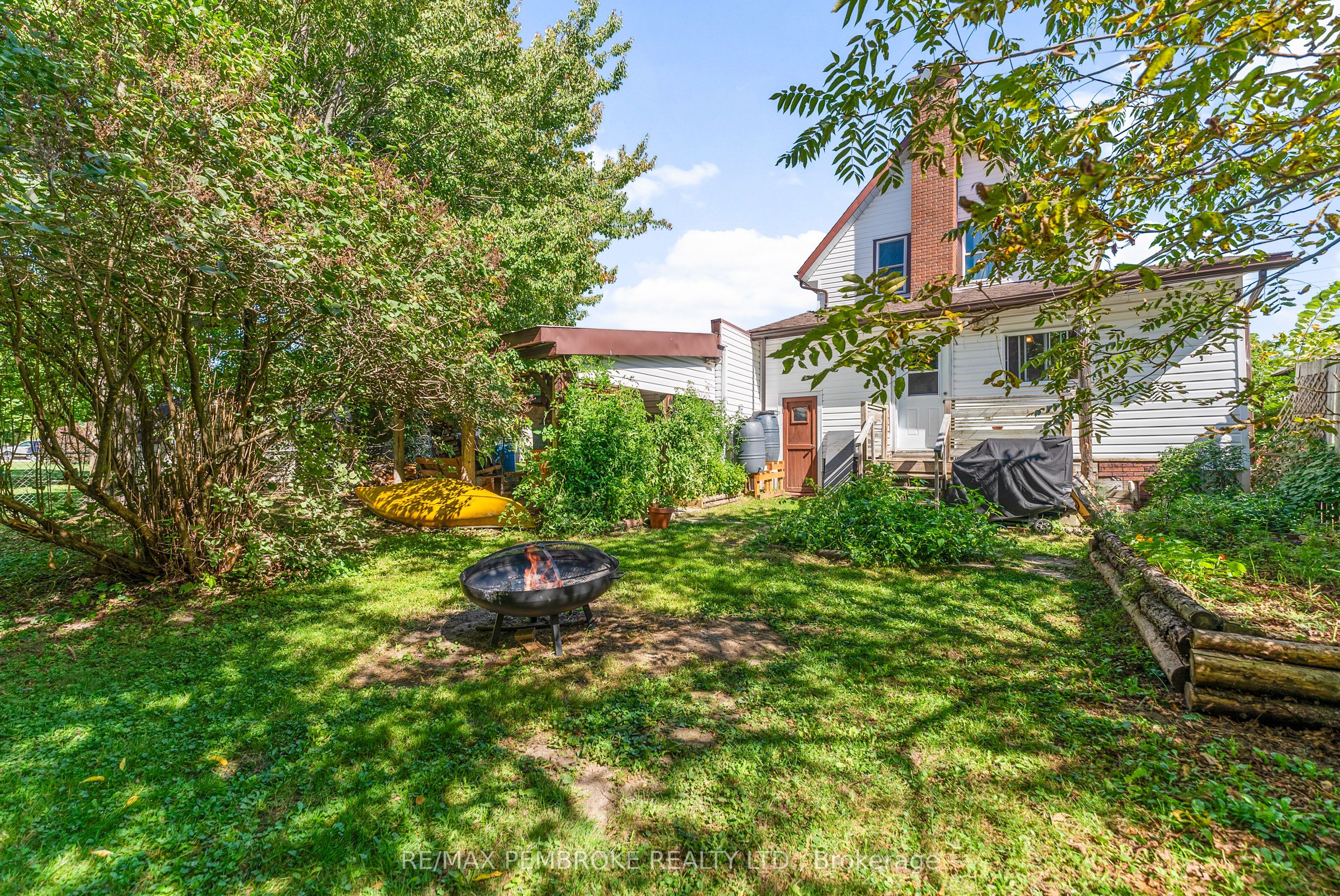 570 Eganville Road Property Photo 38