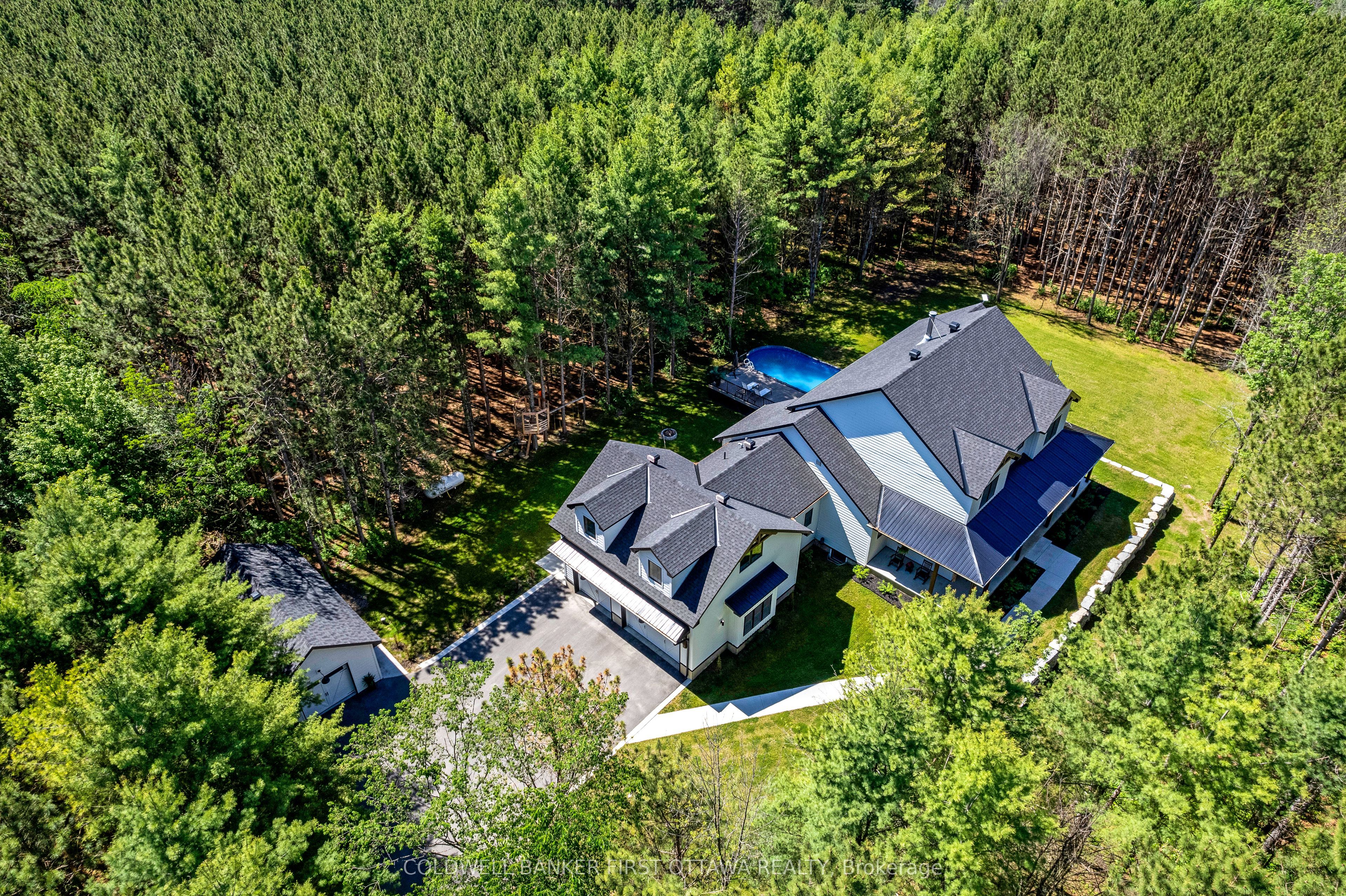 793 Powers Road Property Photo 1