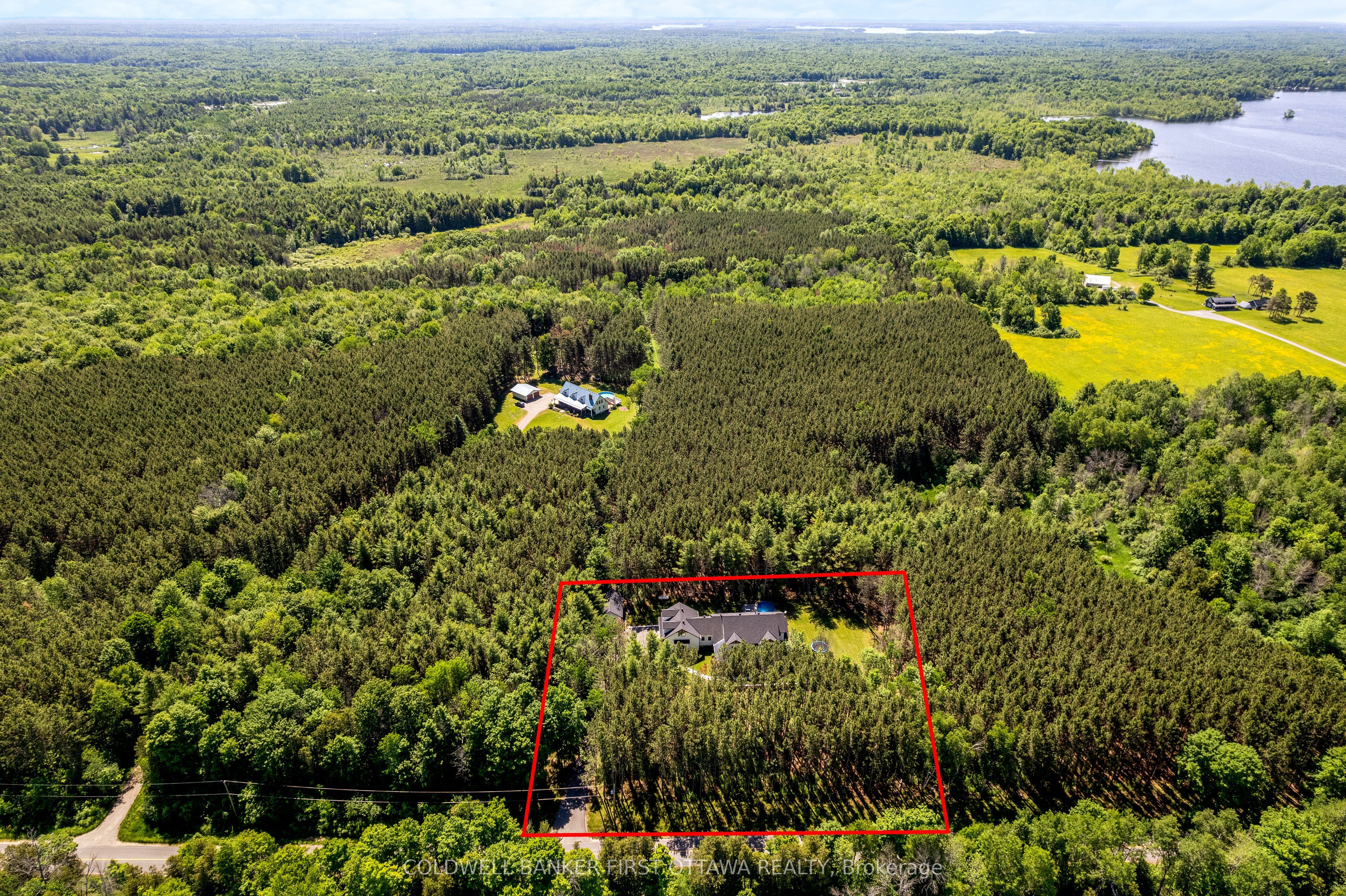 793 Powers Road Property Photo 3