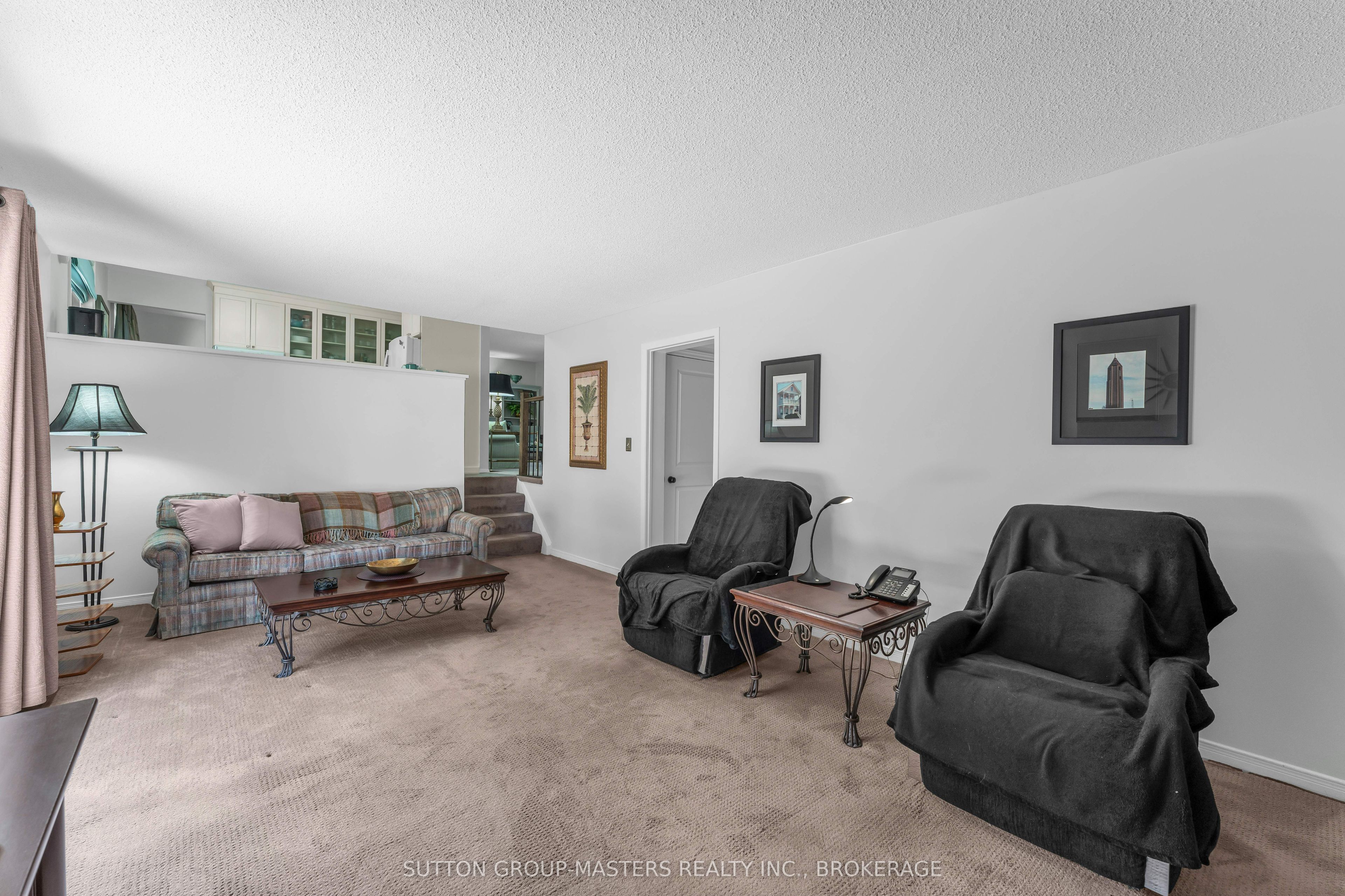 883 Ludgate Crescent Property Photo 18