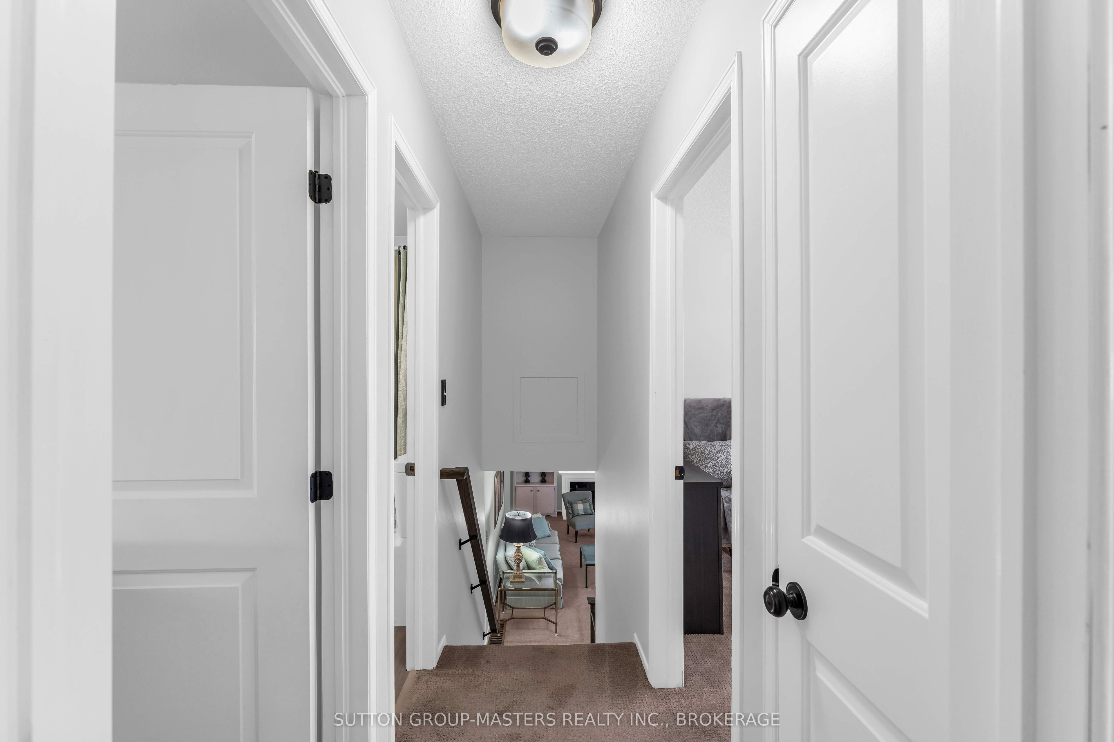 883 Ludgate Crescent Property Photo 20