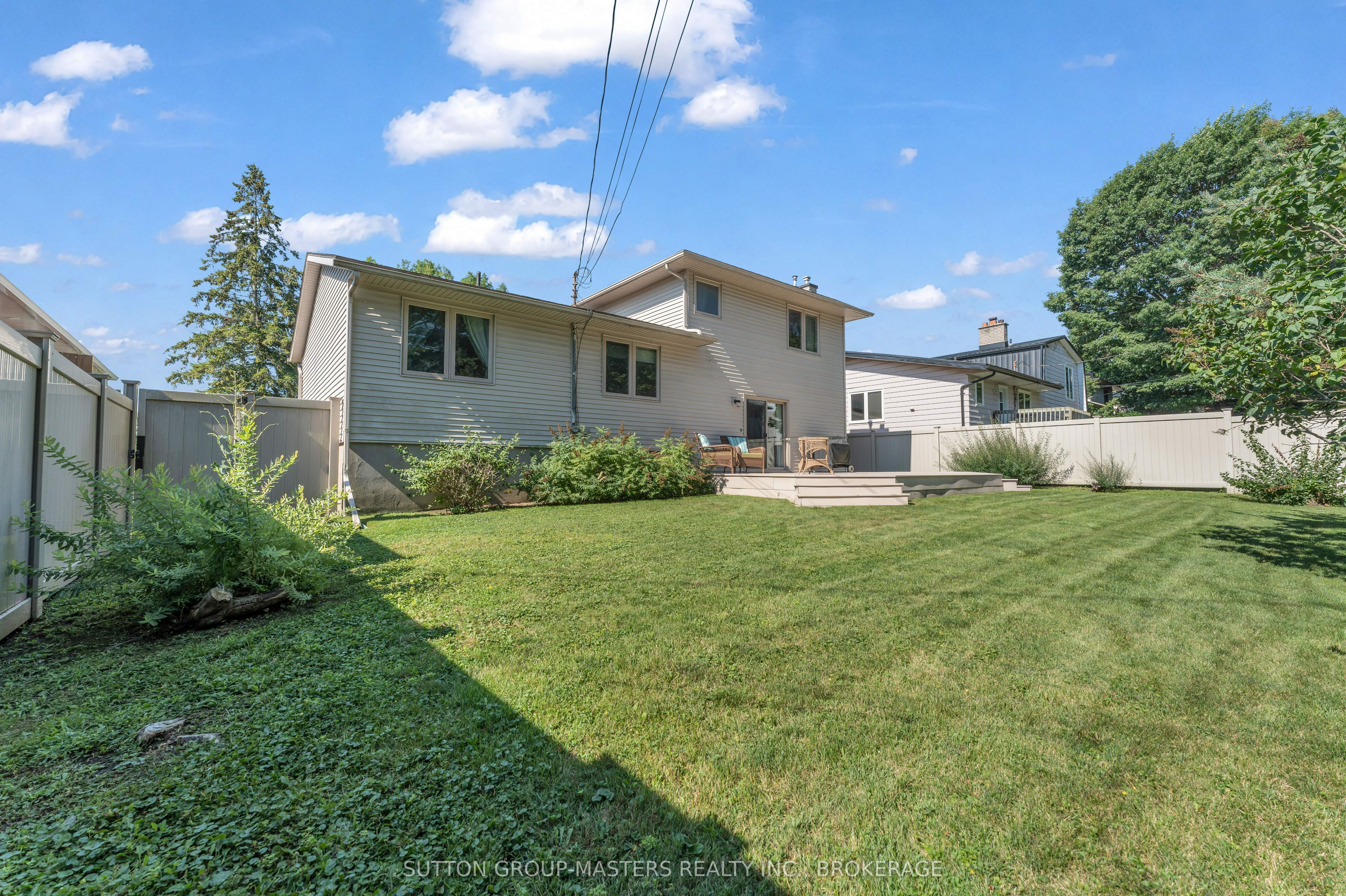 883 Ludgate Crescent Property Photo 33