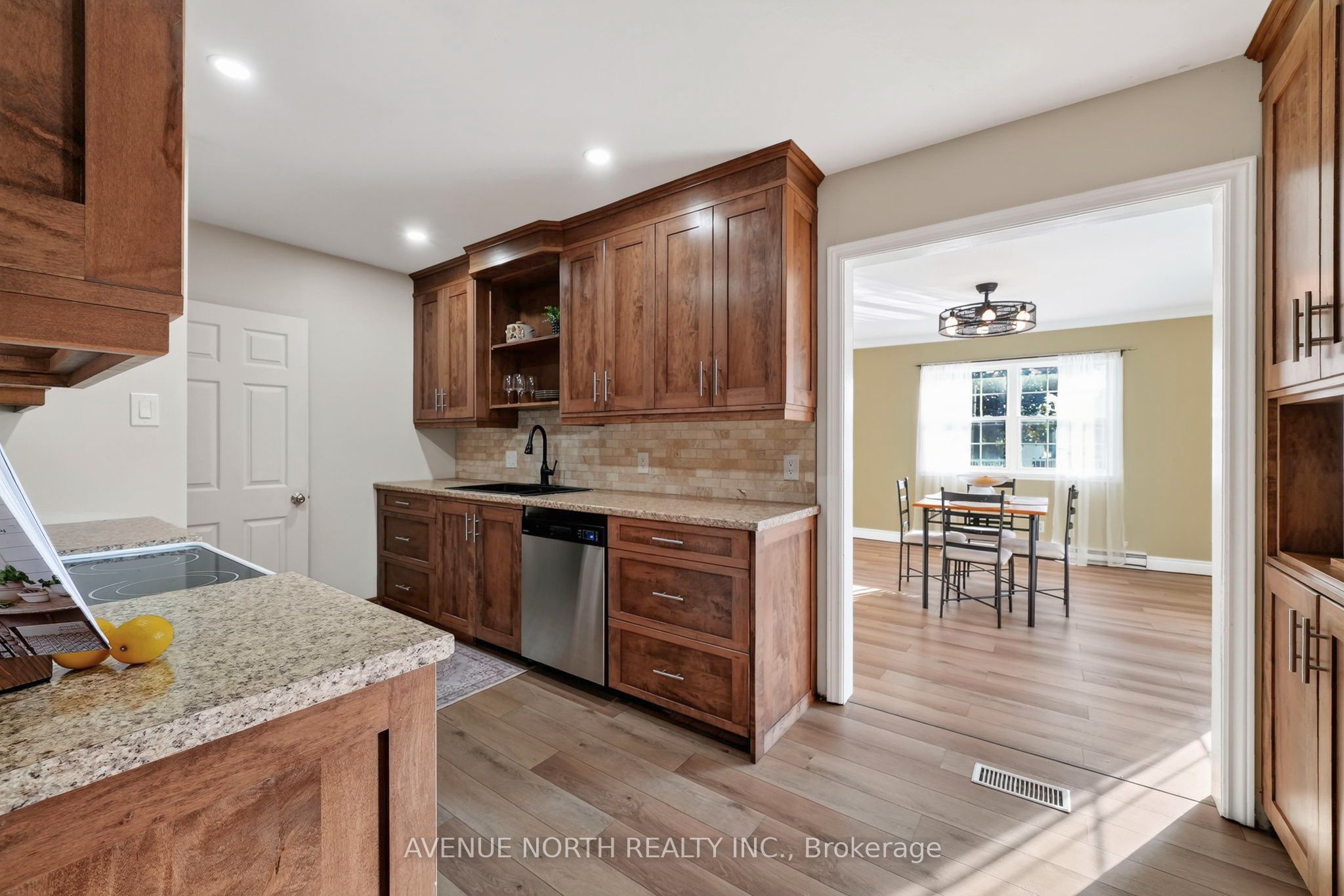 514 Rivier Place Property Photo 6