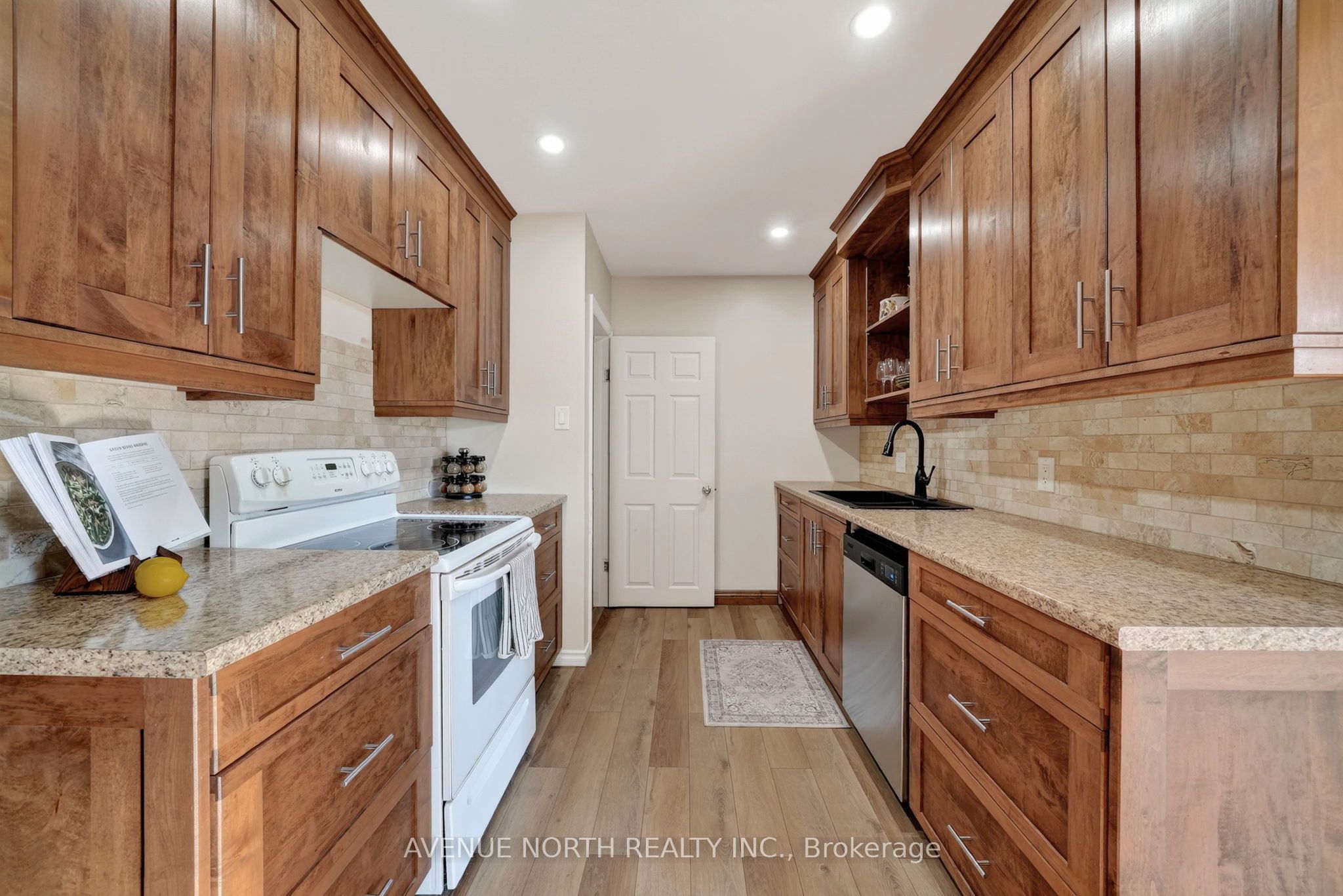 514 Rivier Place Property Photo 11