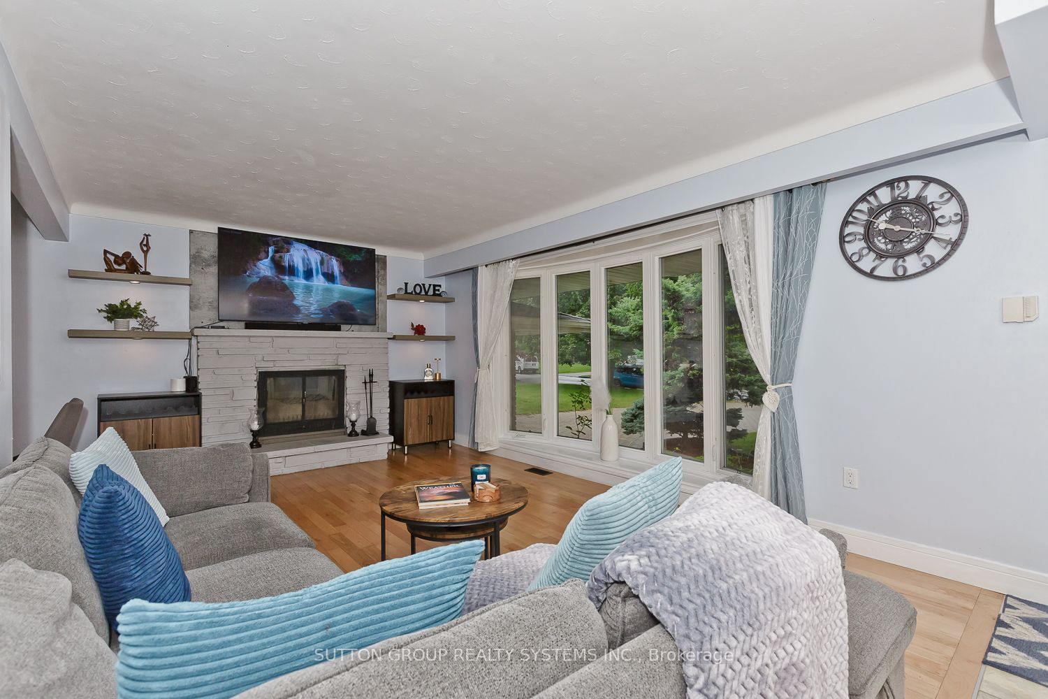 55 Richelieu Drive Property Photo 8