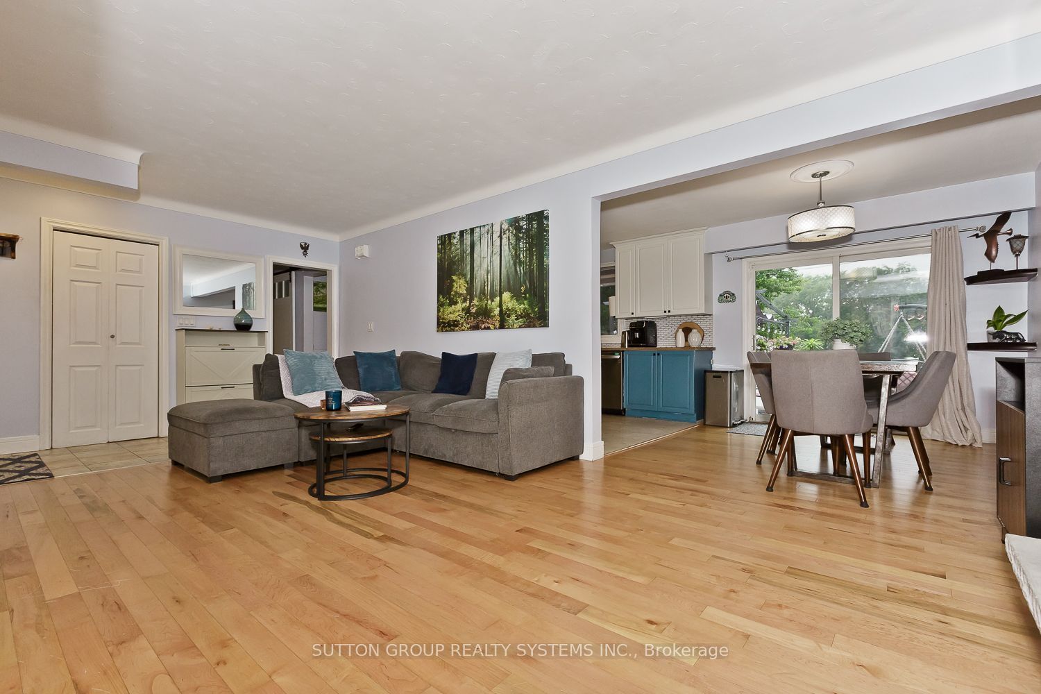55 Richelieu Drive Property Photo 9