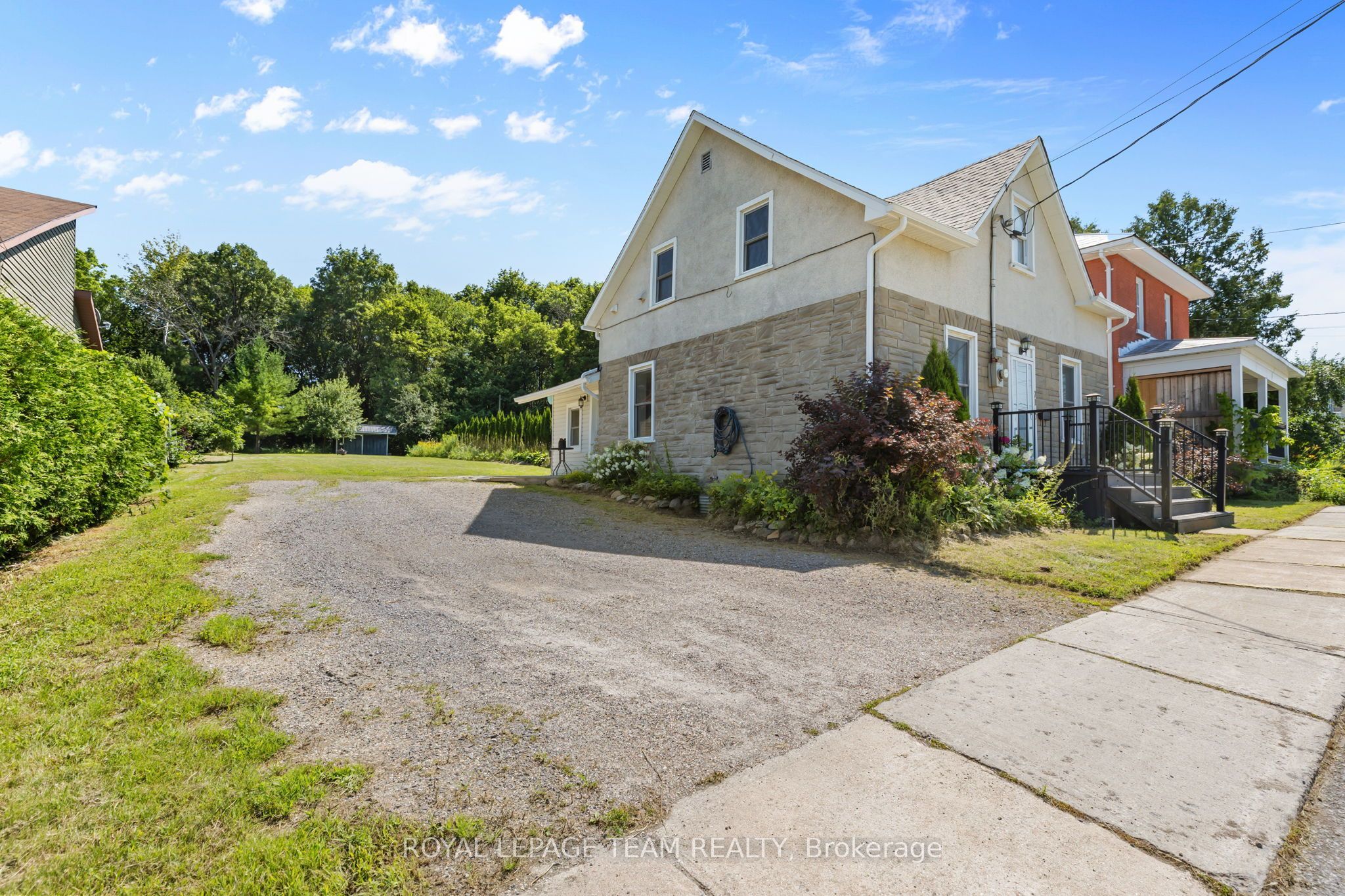 79 Mutual Avenue Property Photo 2
