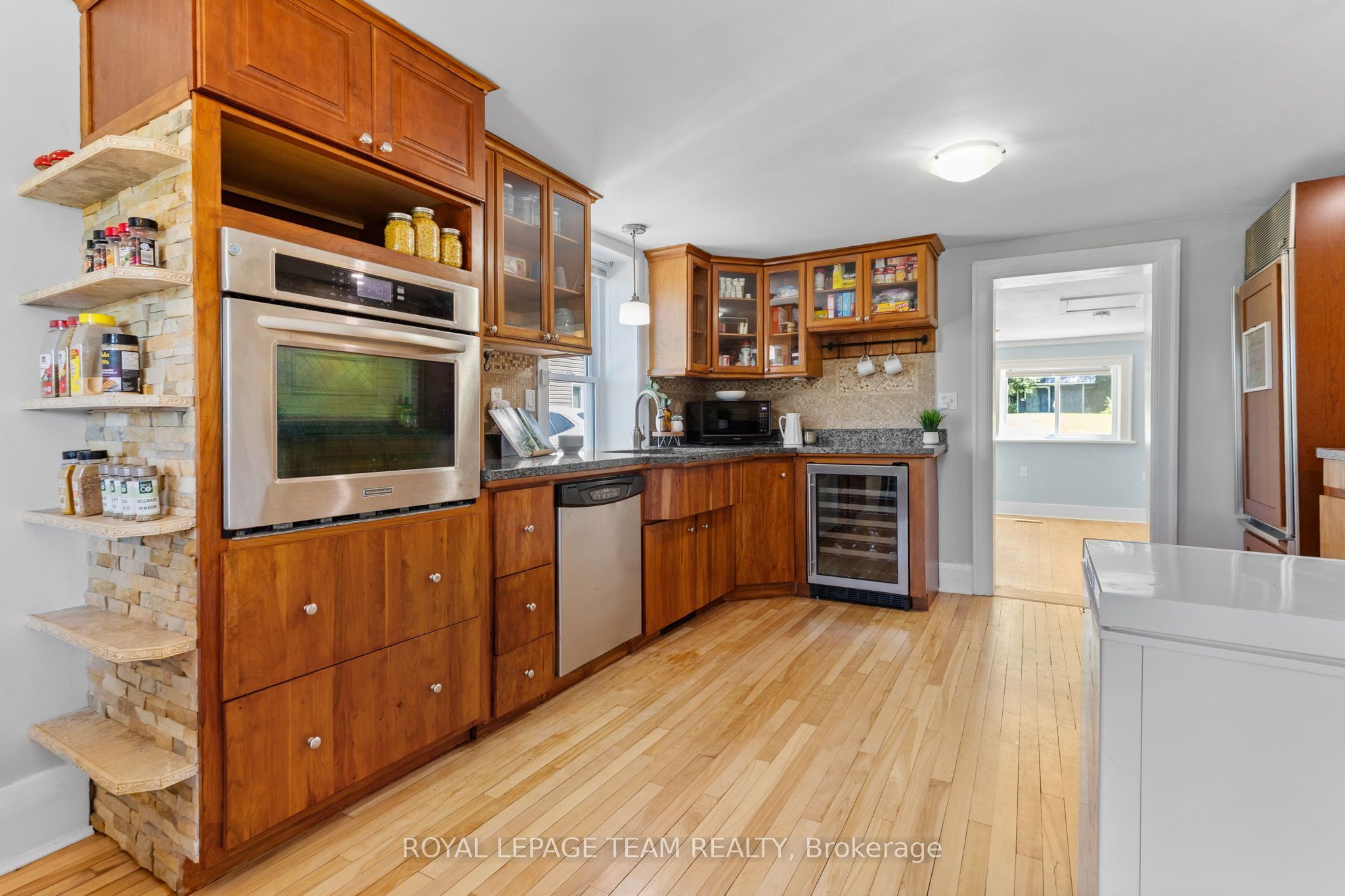 79 Mutual Avenue Property Photo 3