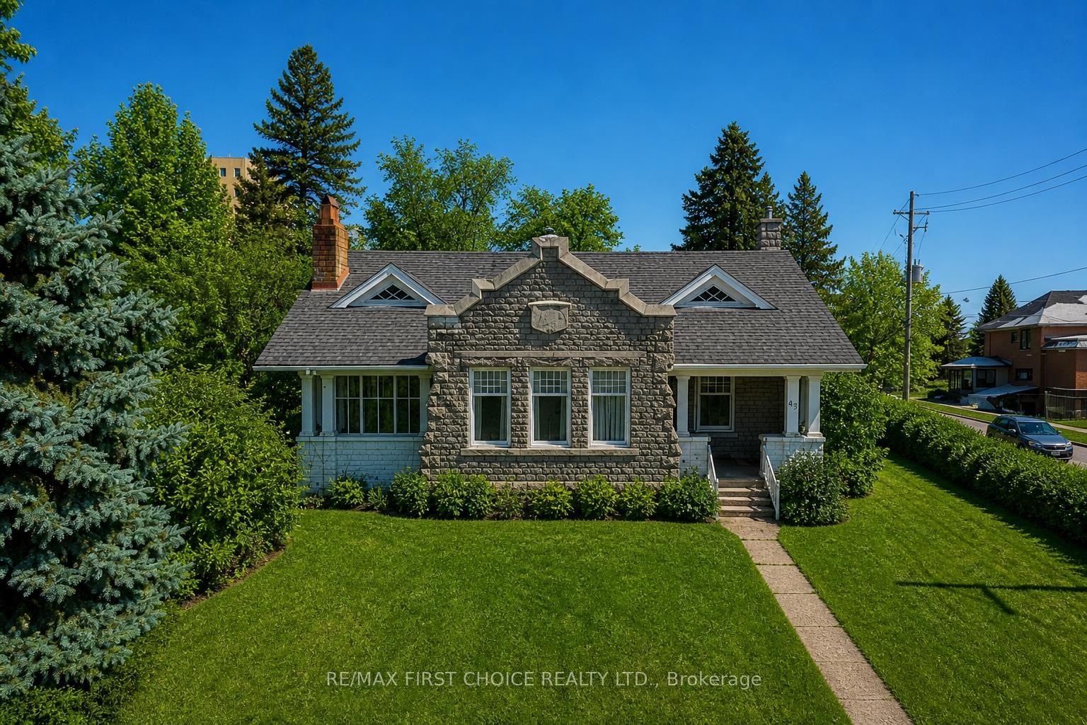43 Summit Avenue