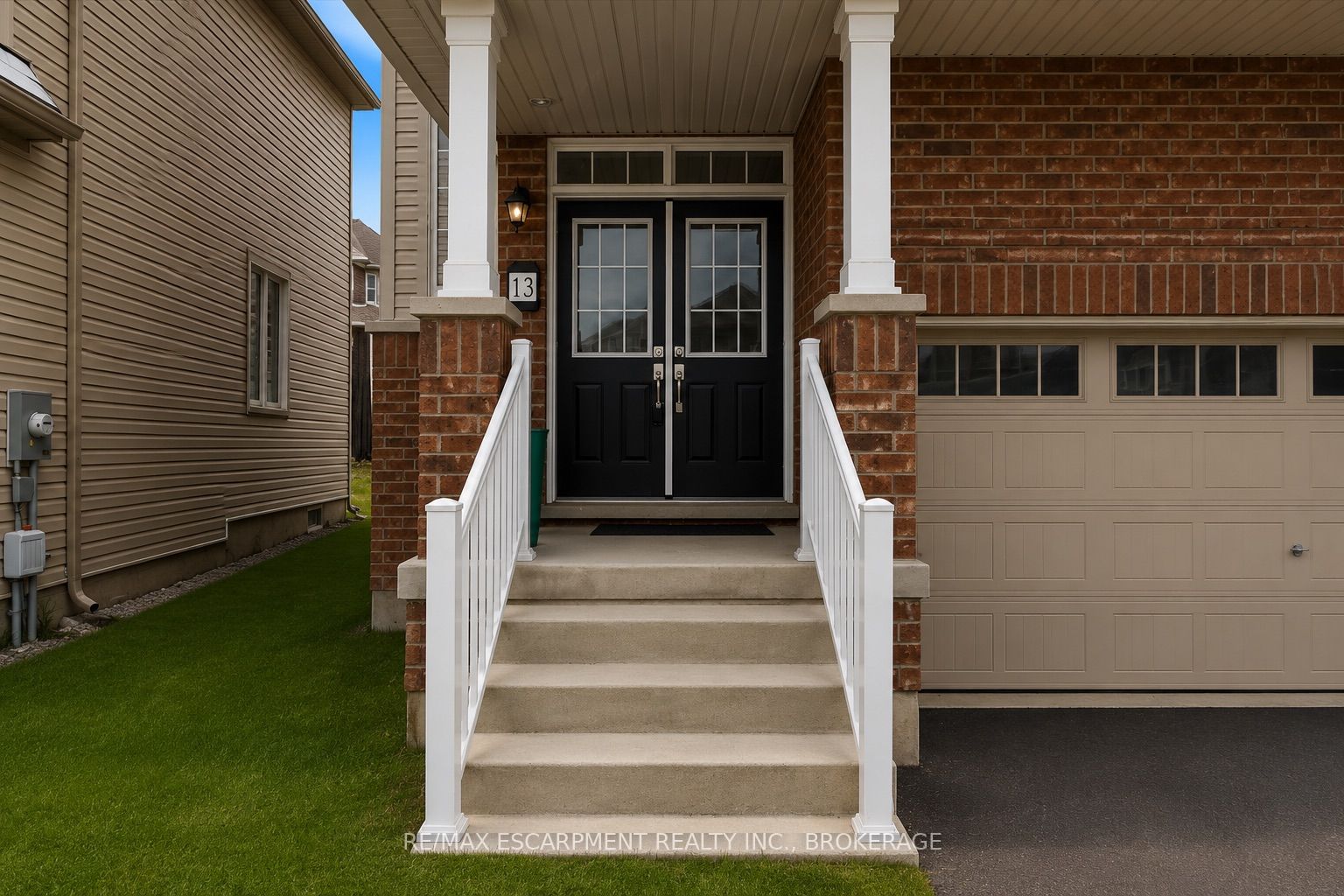 13 Steven Drive Property Photo 4
