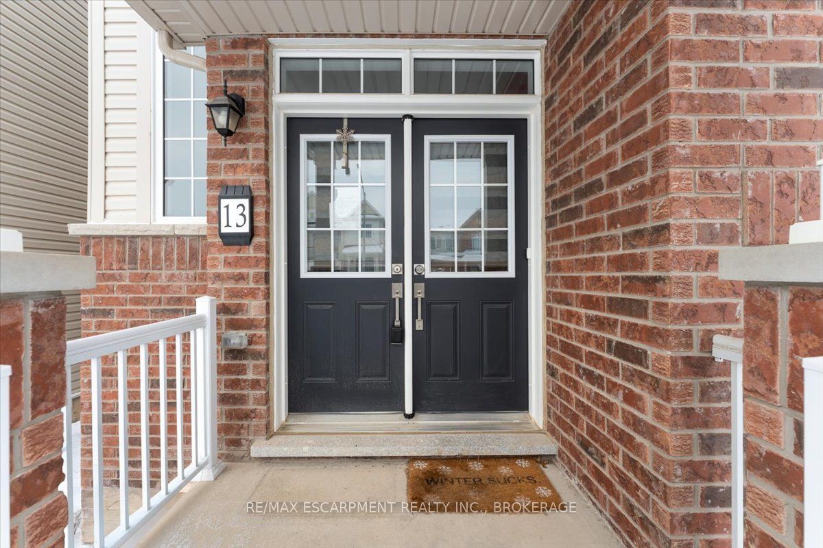 13 Steven Drive Property Photo 5