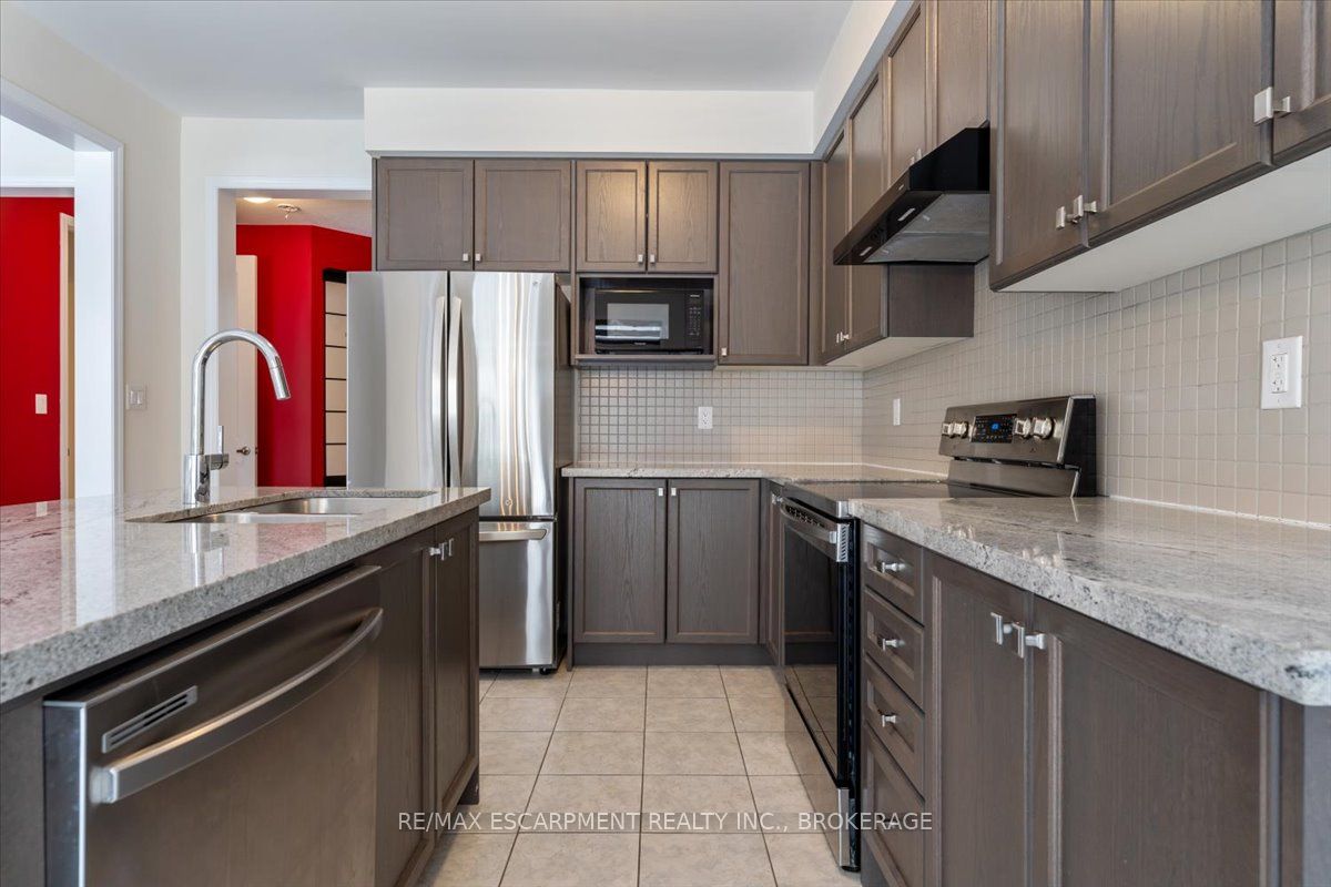 13 Steven Drive Property Photo 12