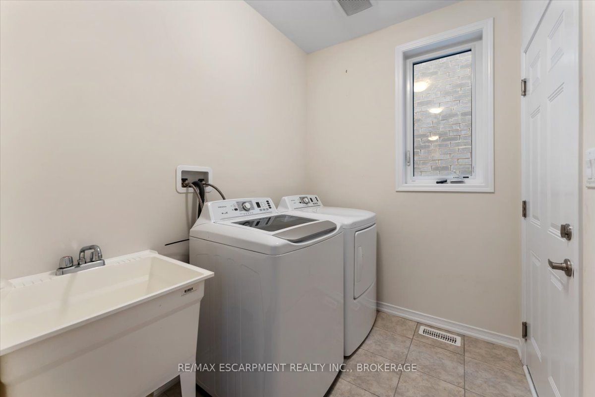 13 Steven Drive Property Photo 19