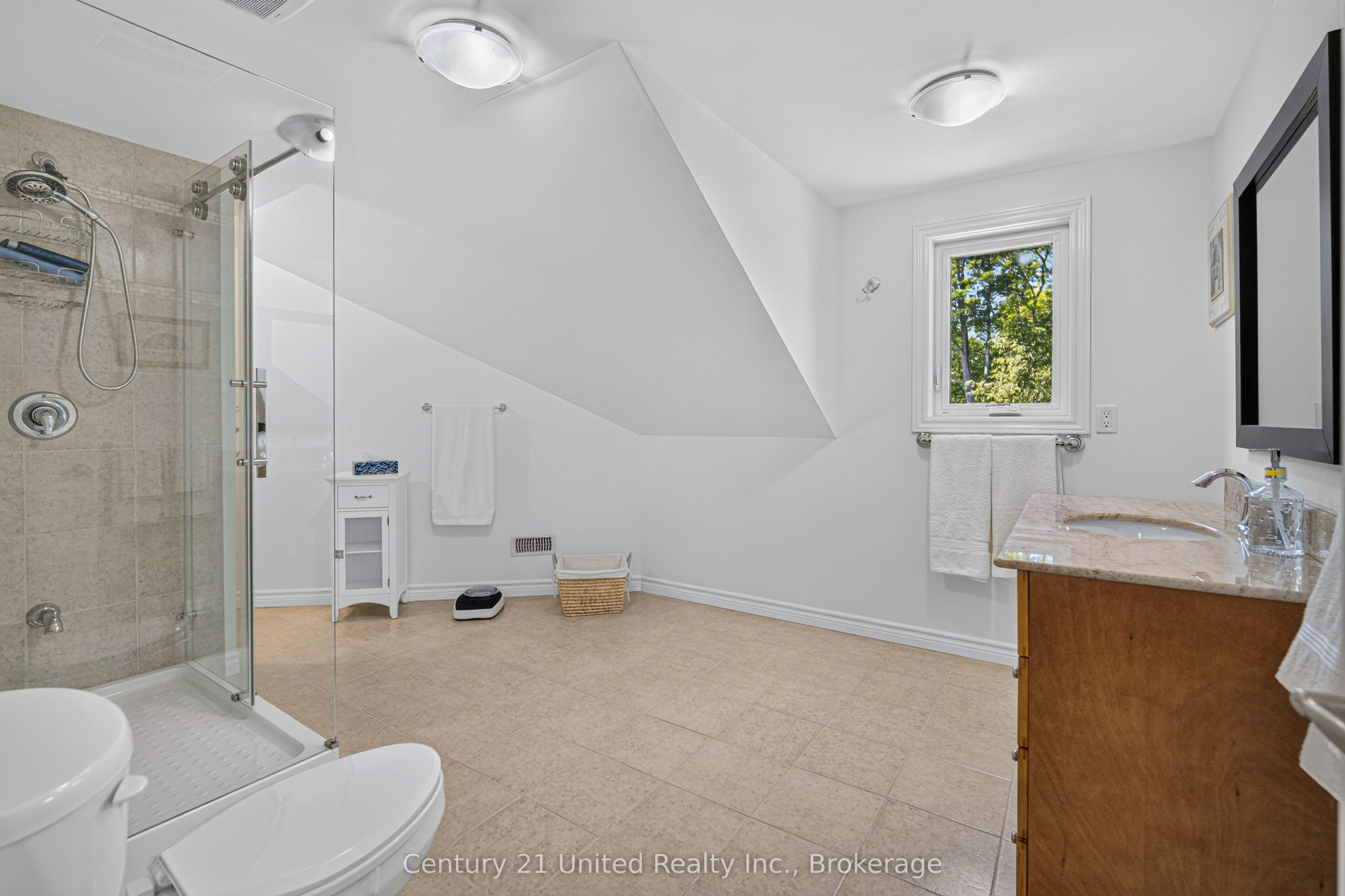 15 Library Road Property Photo 32