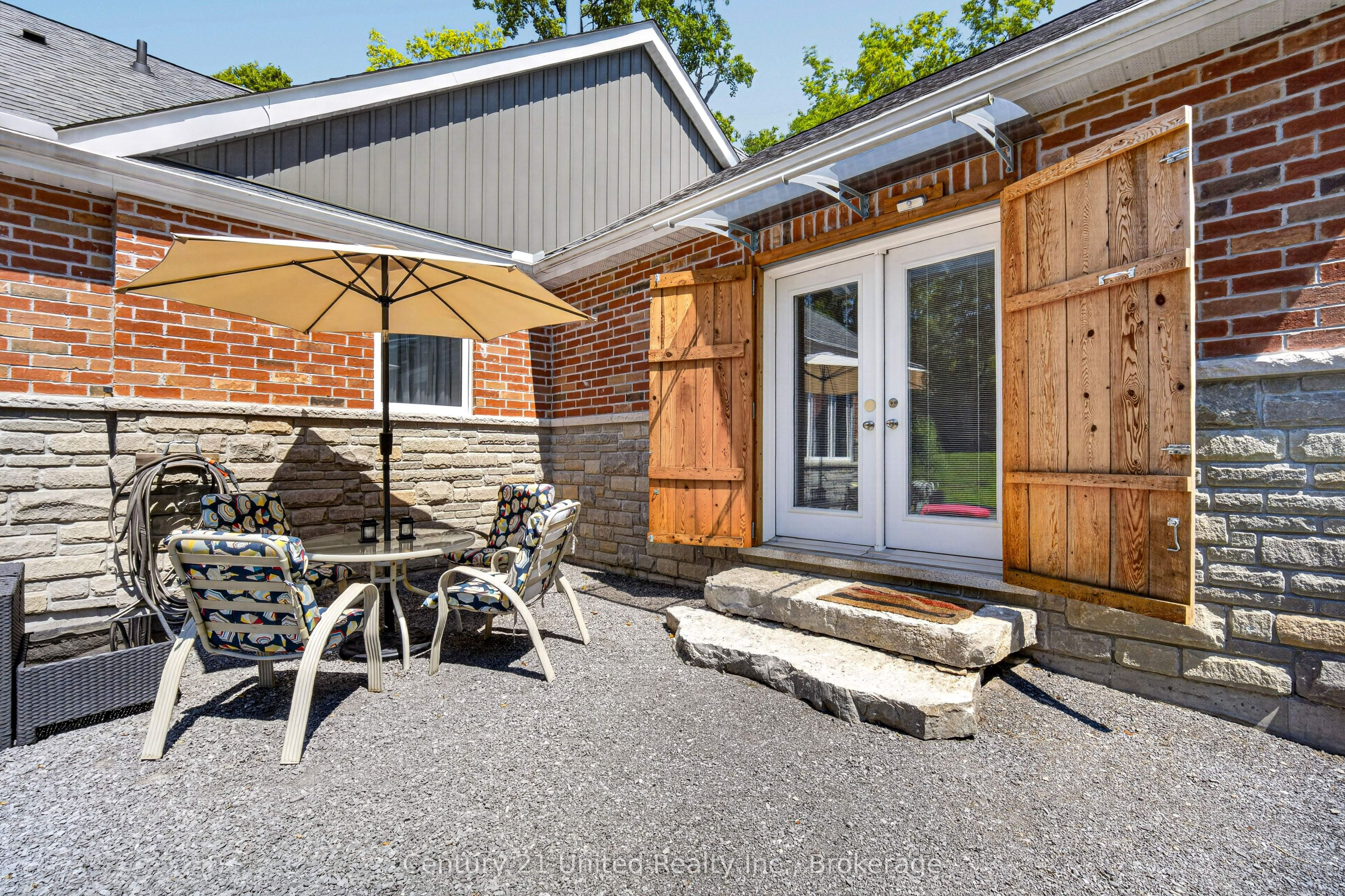 15 Library Road Property Photo 38