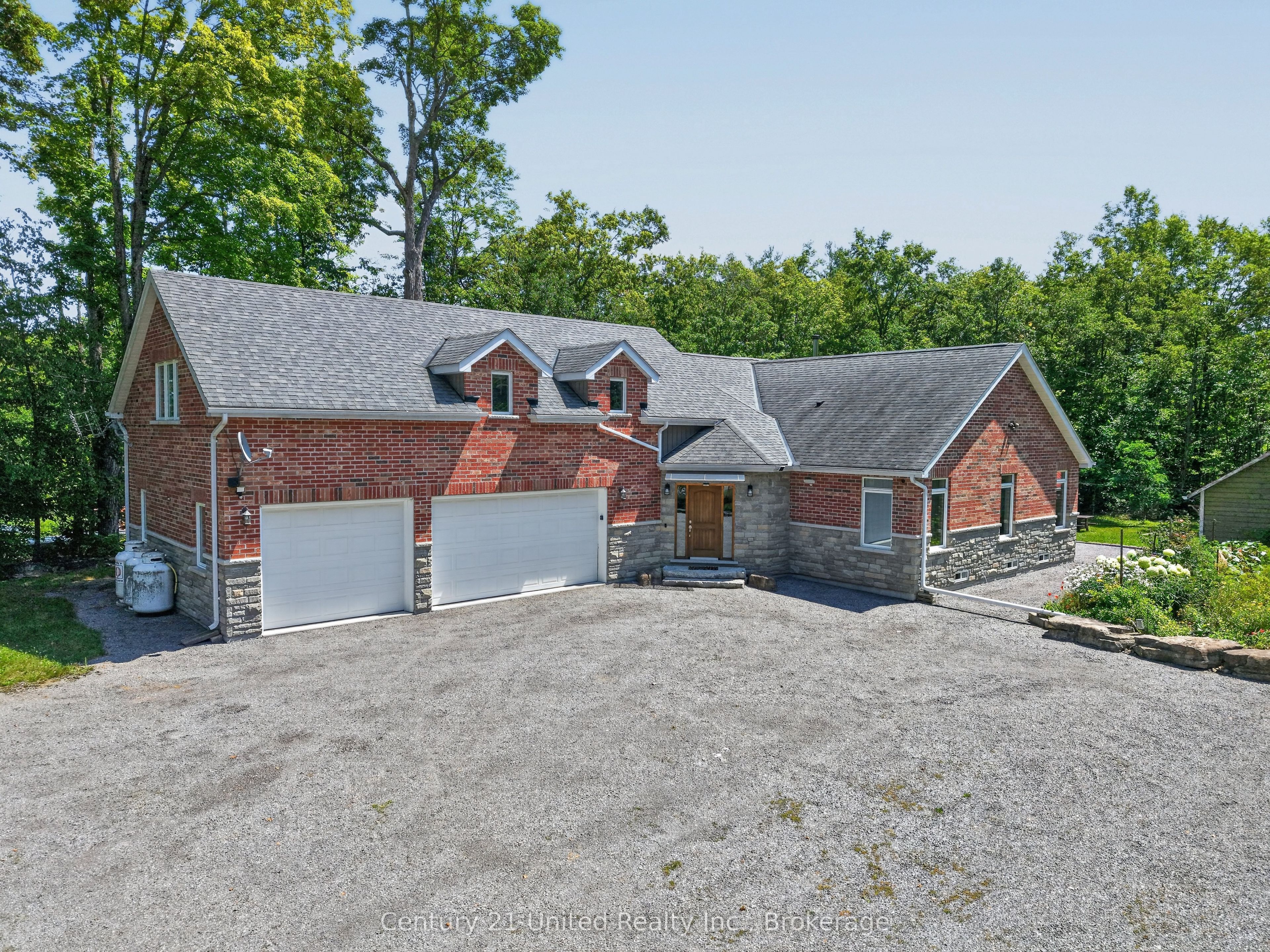 15 Library Road Property Photo 47