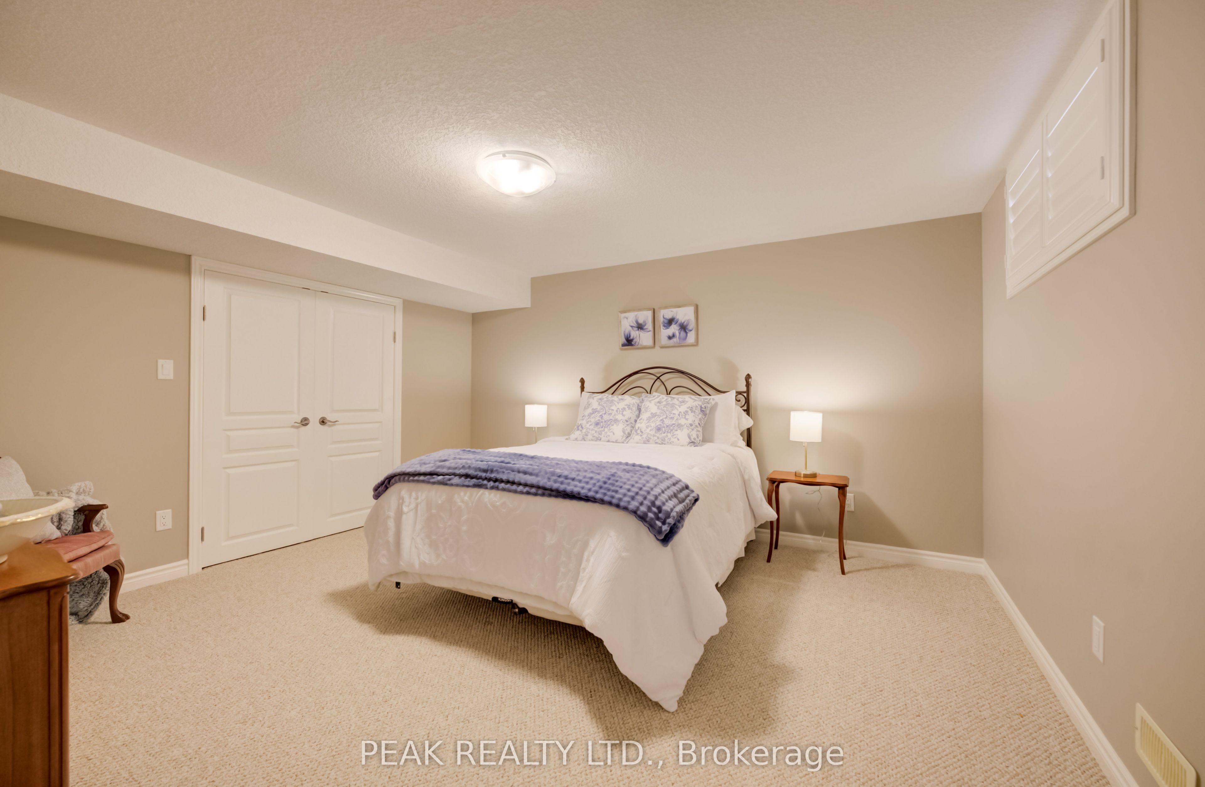 24 Thimbleberry Crossing Property Photo 32