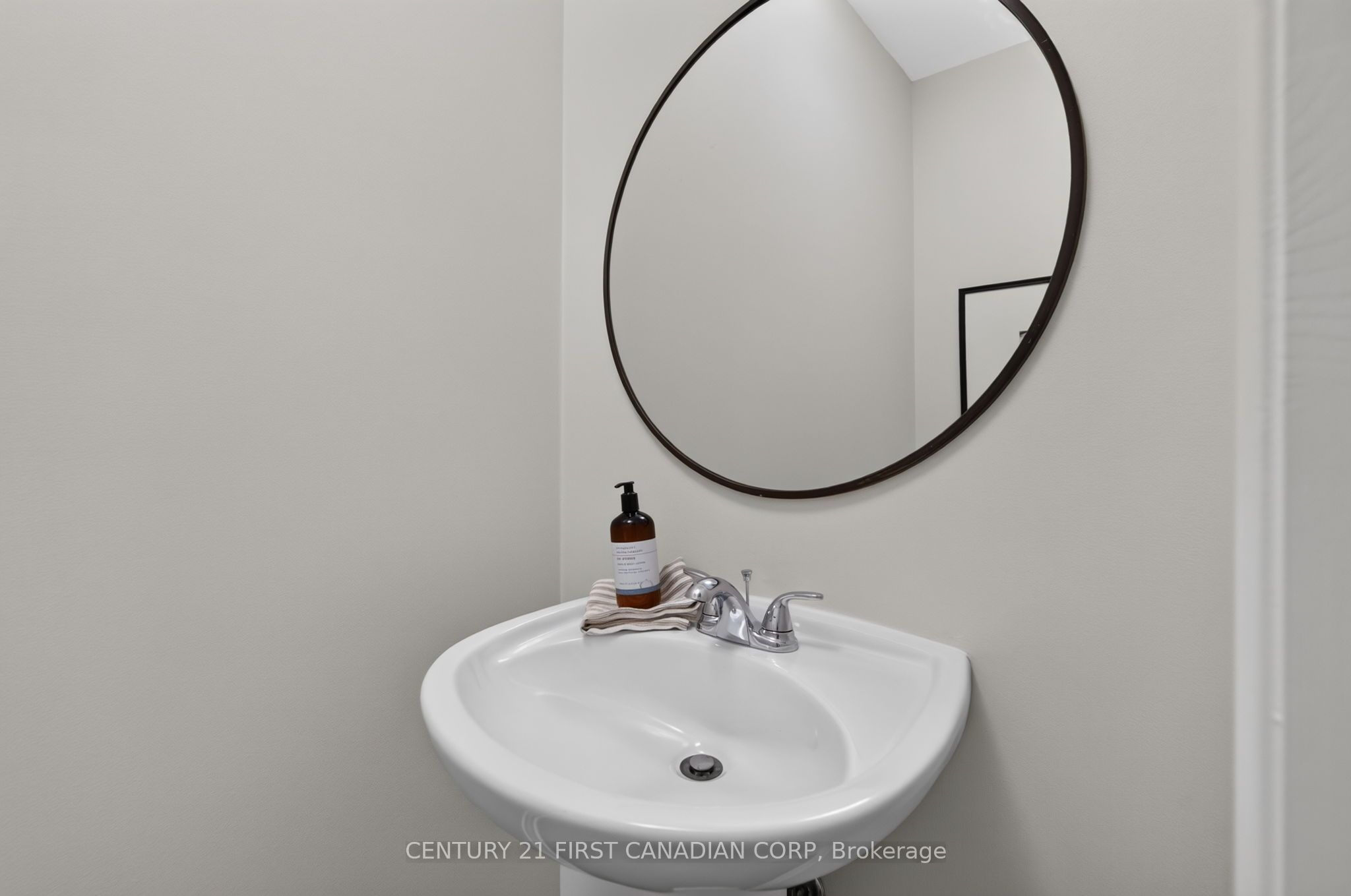 1027 Manchester Road Property Photo 17