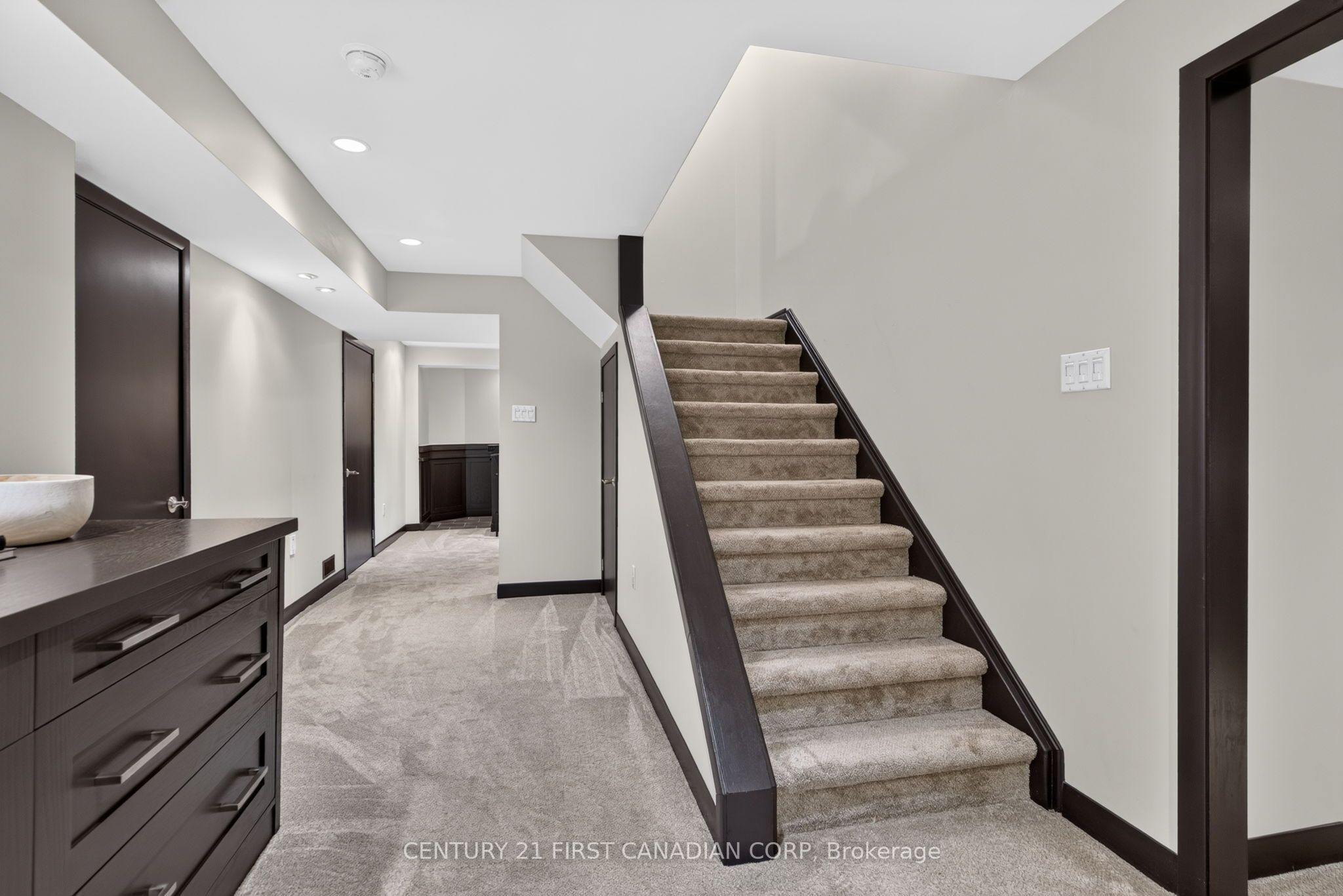 1027 Manchester Road Property Photo 28
