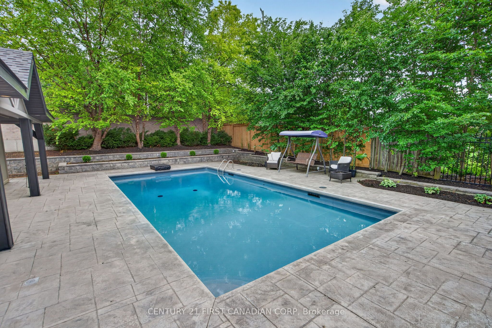 1027 Manchester Road Property Photo 36