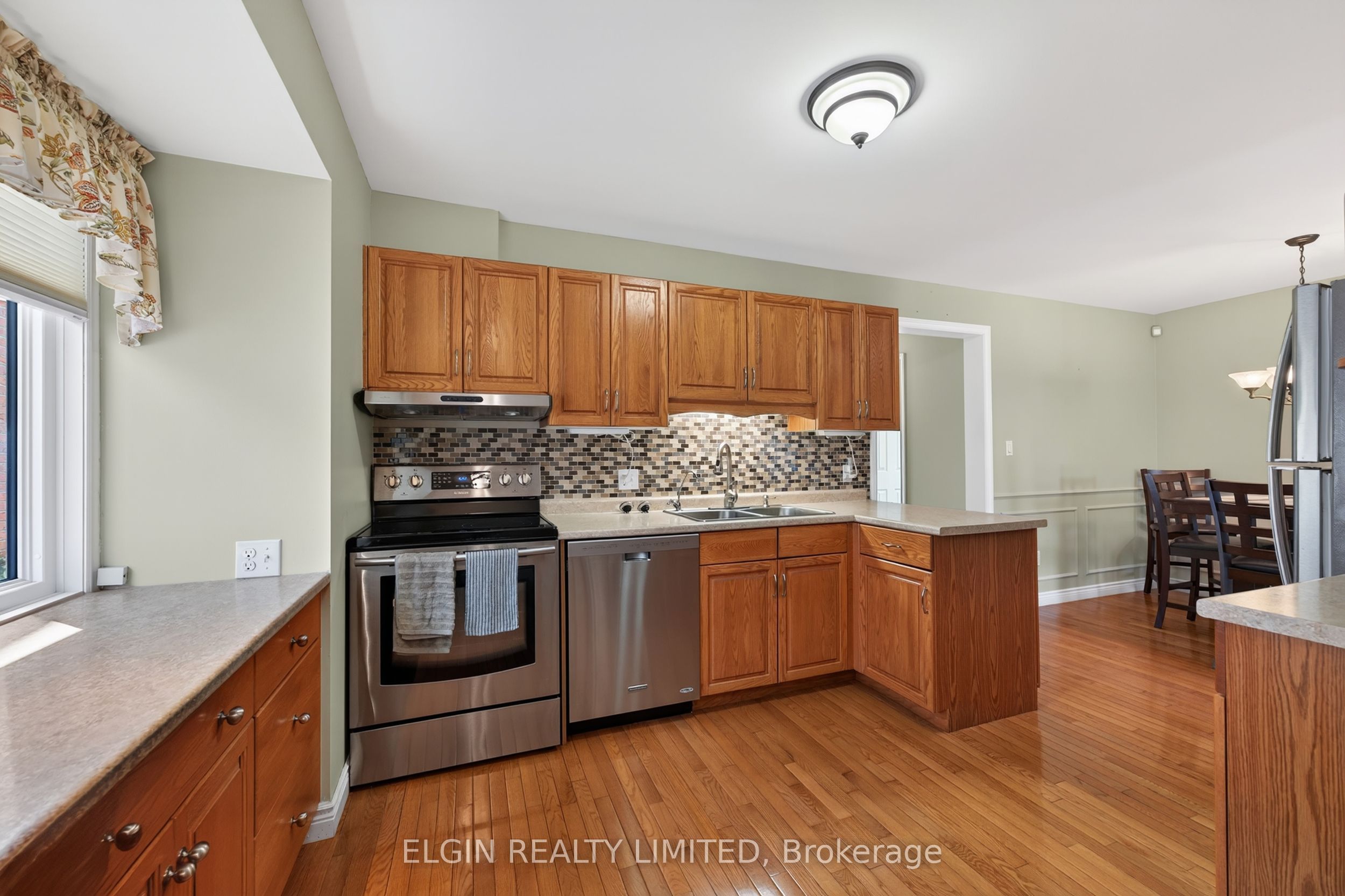 108 Manor Road Property Photo 3