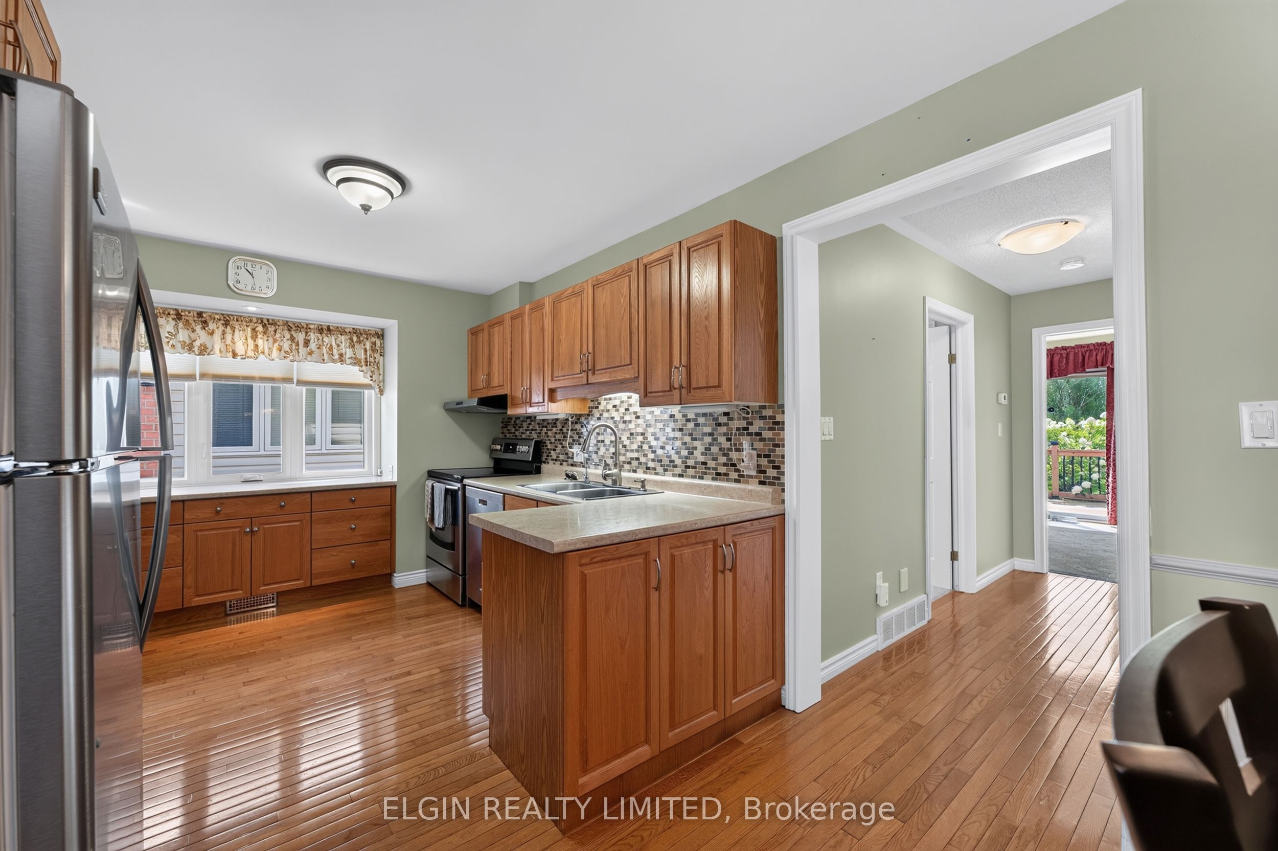 108 Manor Road Property Photo 12