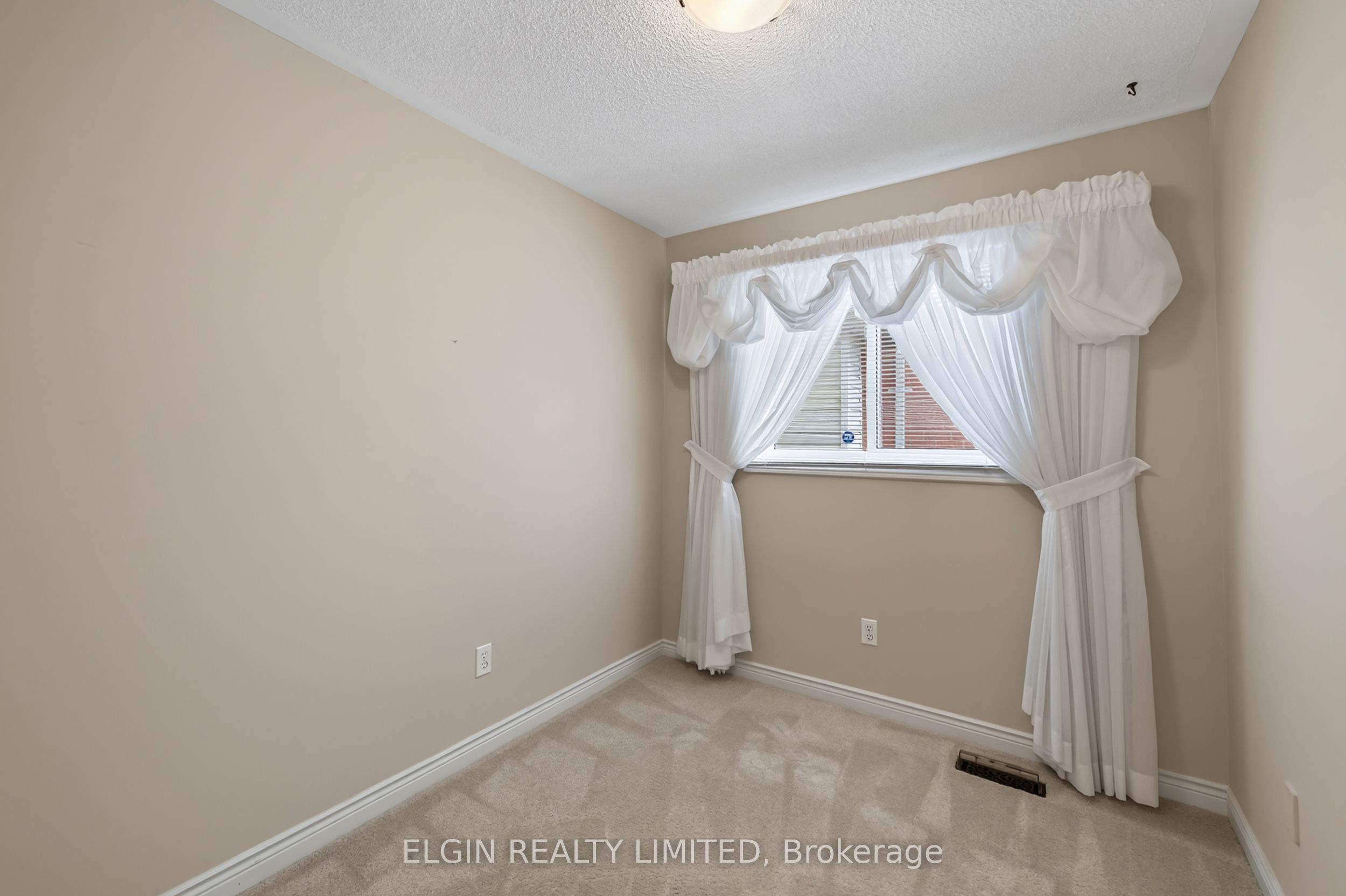 108 Manor Road Property Photo 17