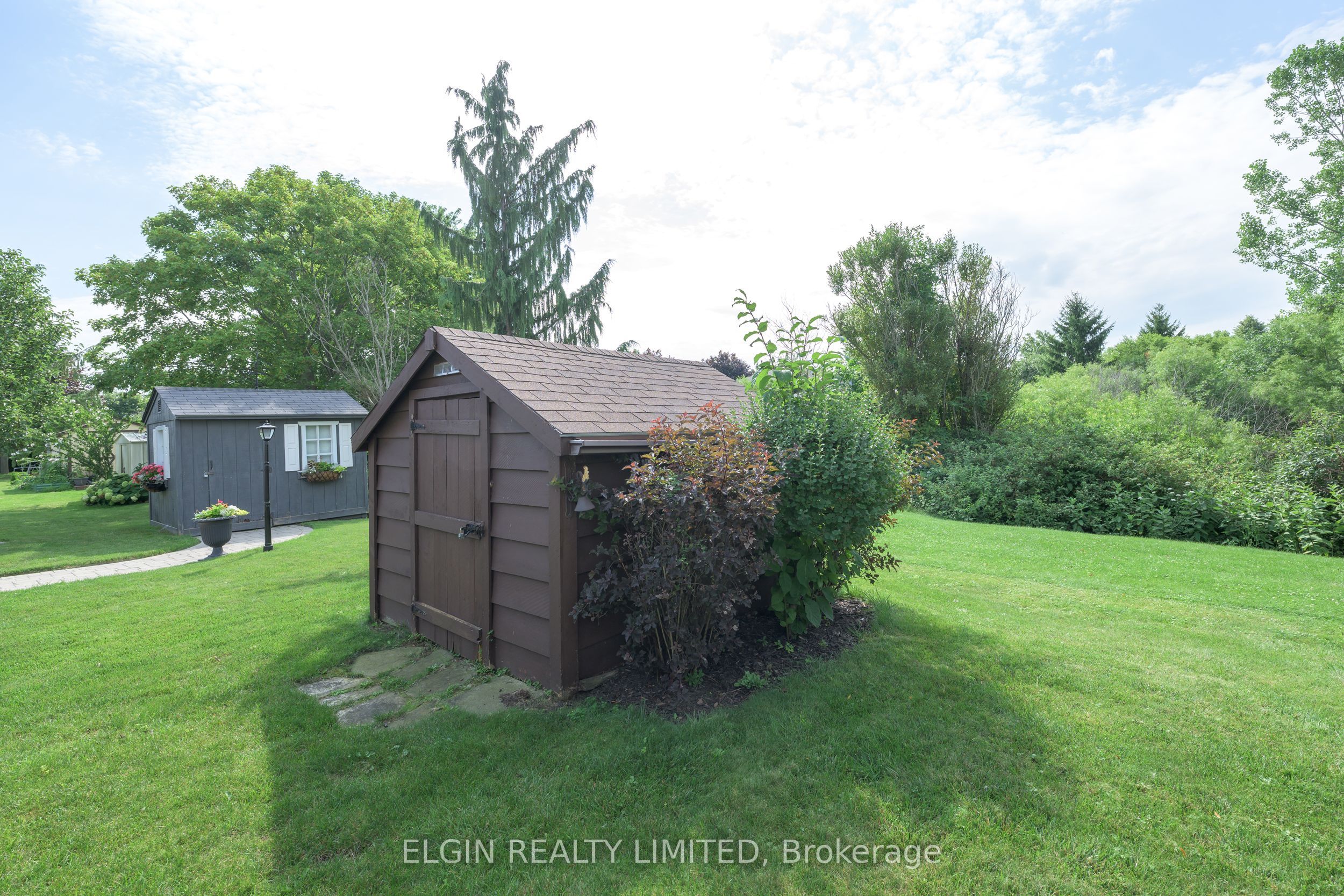 108 Manor Road Property Photo 40