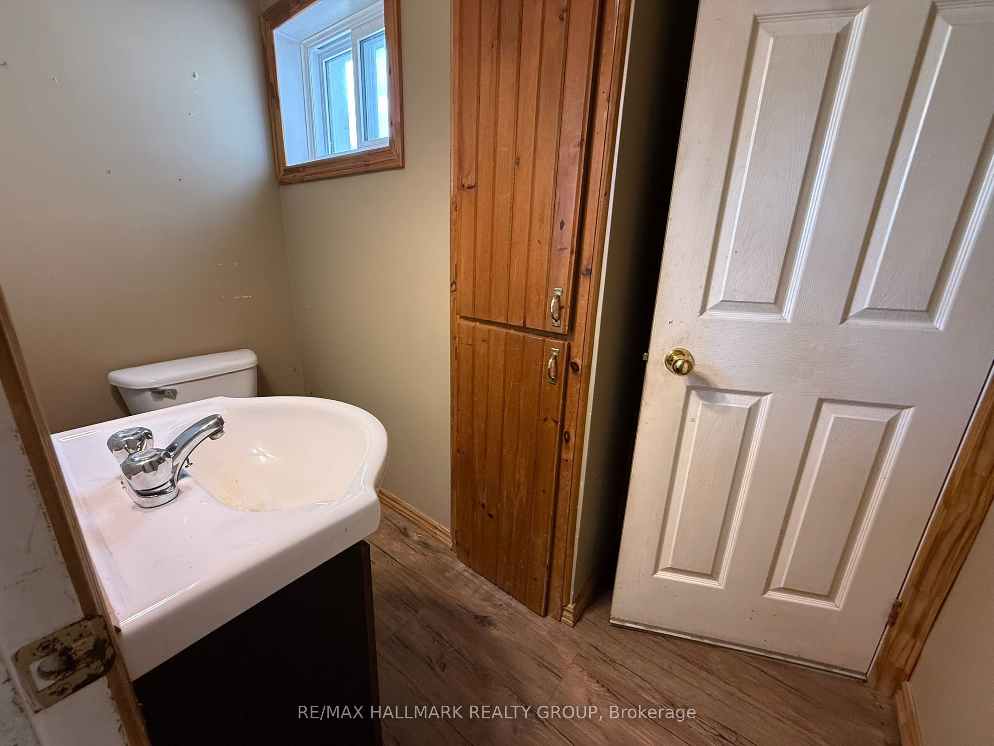12 Circle Drive S Property Photo 15