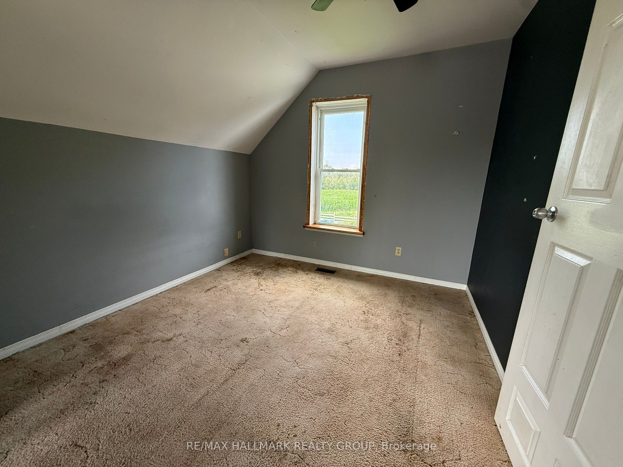 12 Circle Drive S Property Photo 22