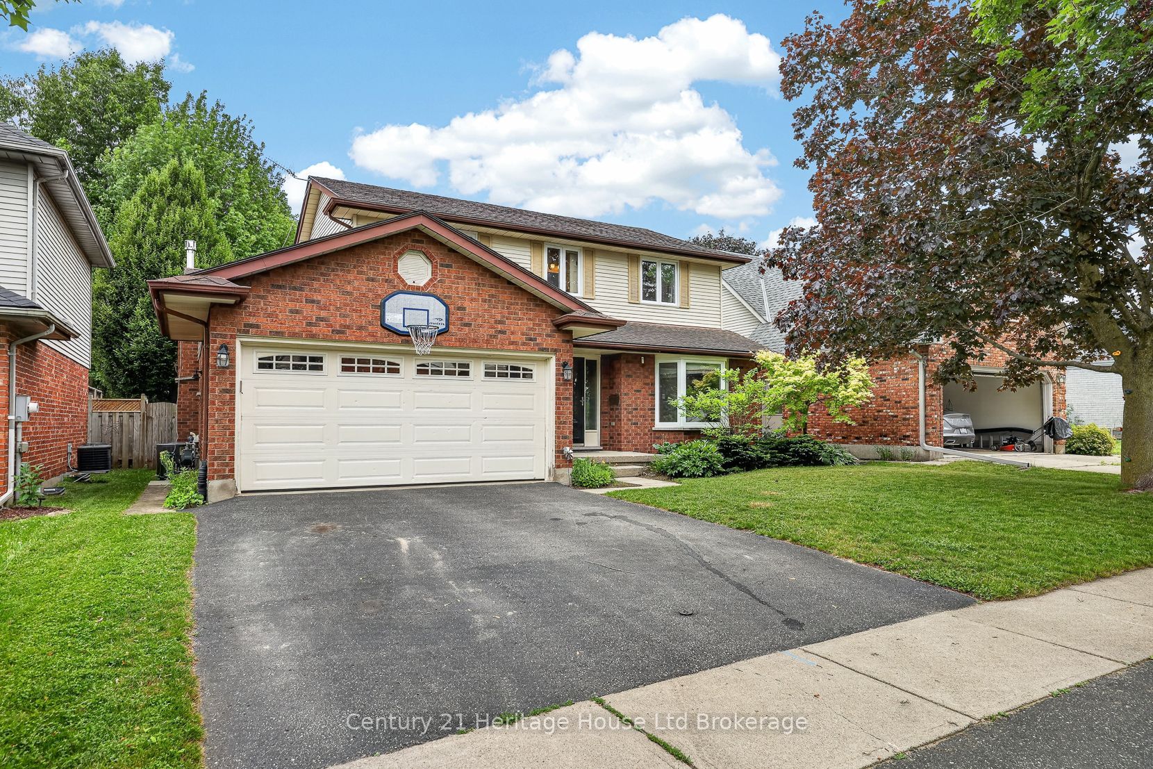 27 Sioux Crescent Property Photo 7