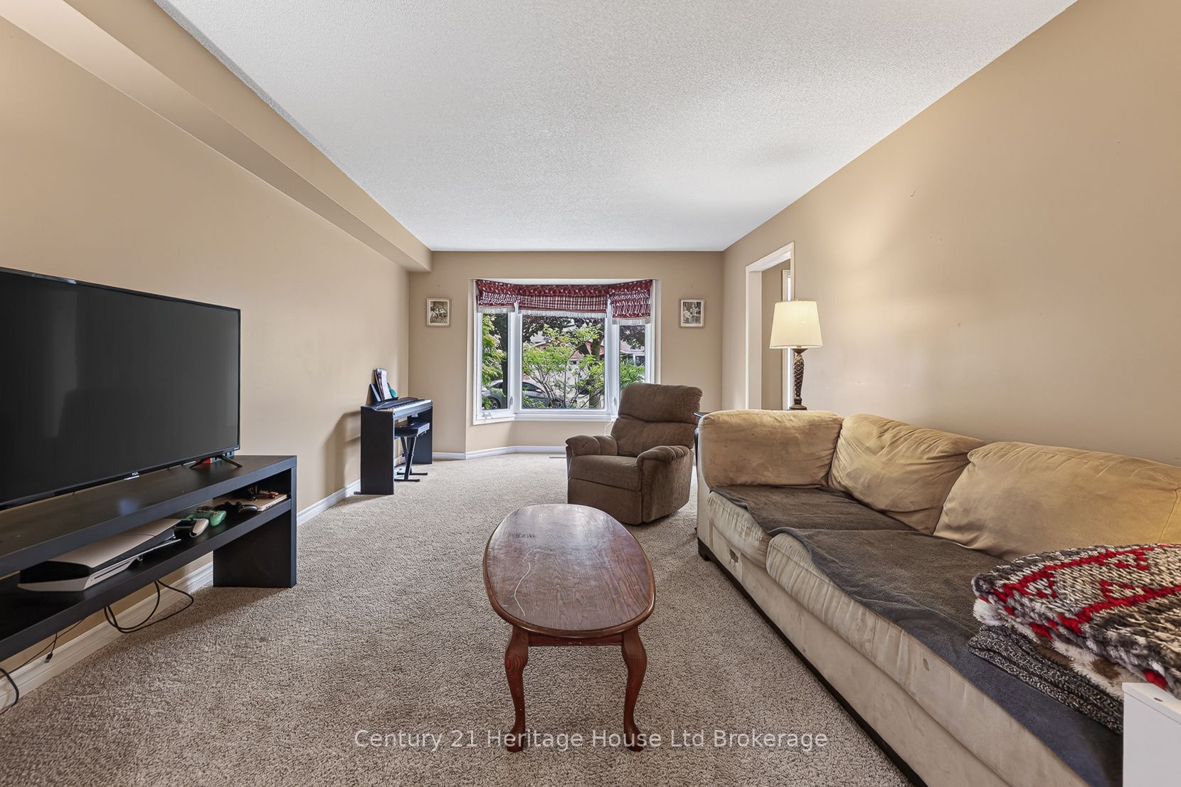 27 Sioux Crescent Property Photo 11